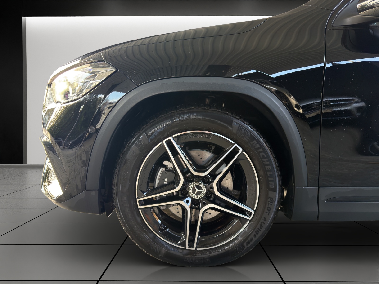 Image MERCEDES-BENZ GLA-200 GLA 200 4Matic AMG Line 8G-DCT