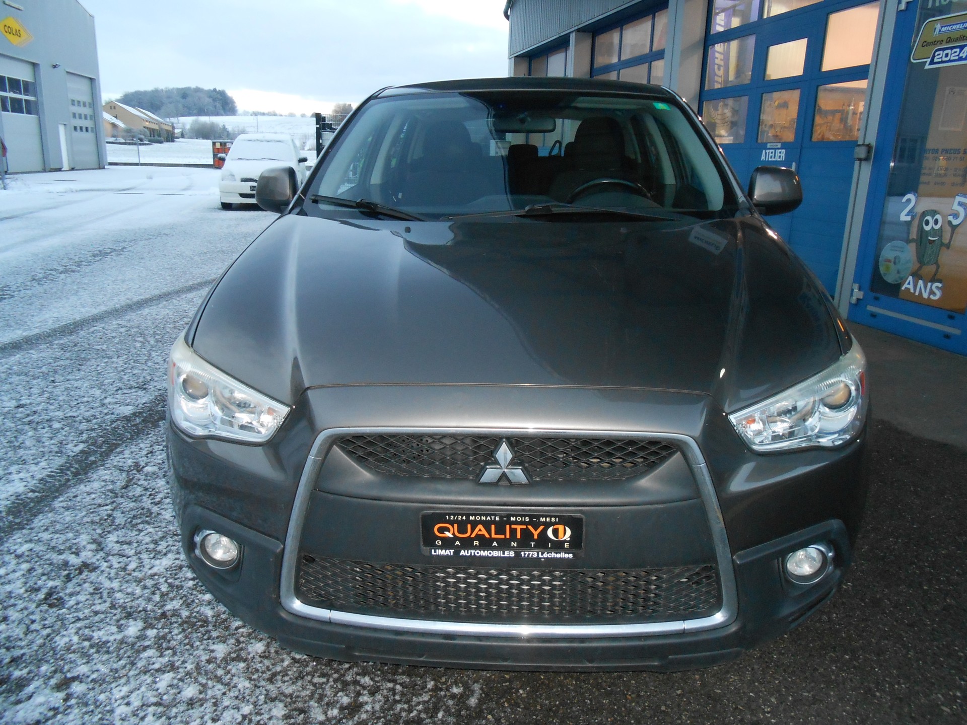 MITSUBISHI ASX 1.8 DID Instyle 4WD-image-2