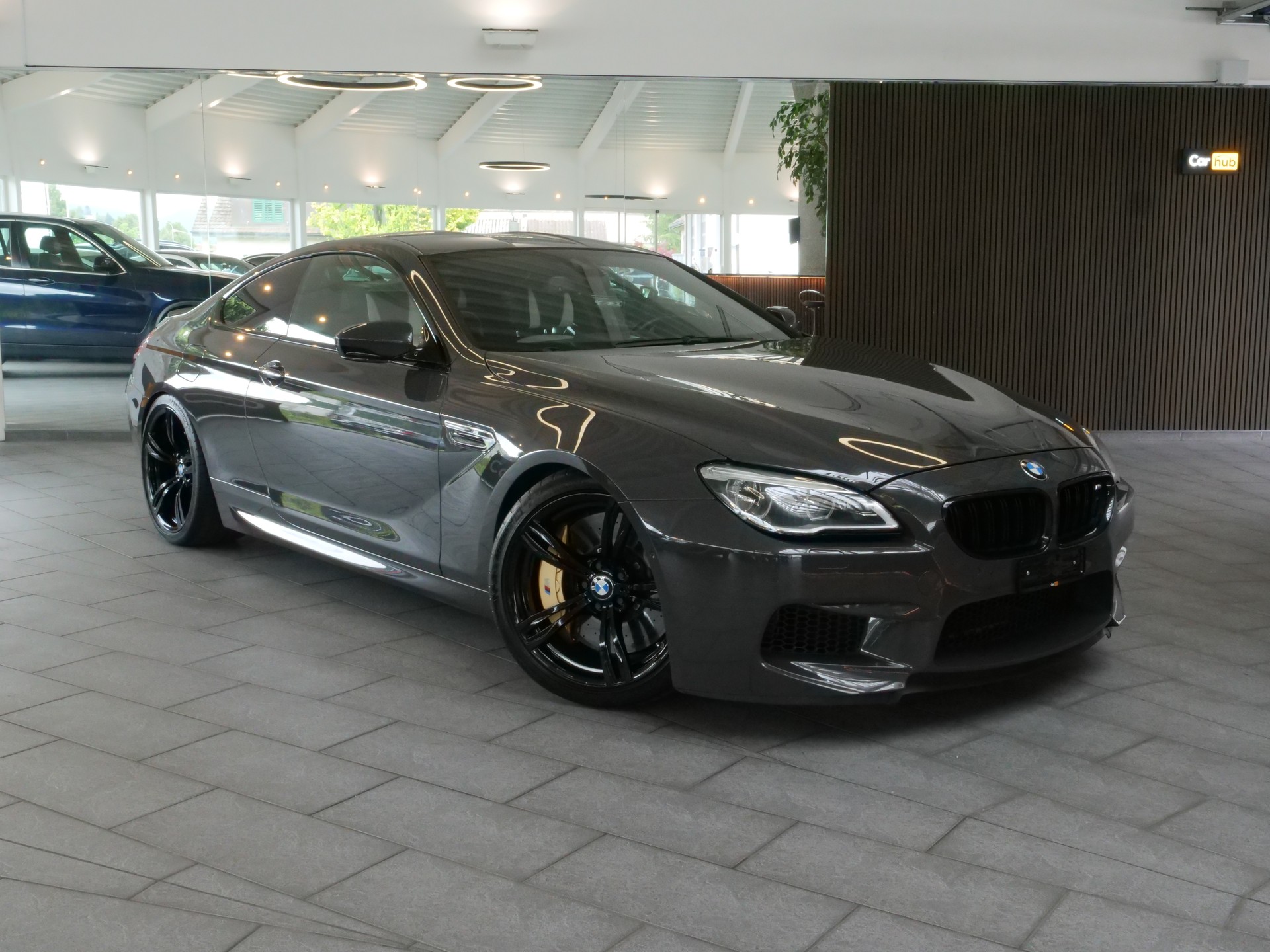 BMW M6 Coupé COMPETITION INDIVIDUAL-showroom-element-2