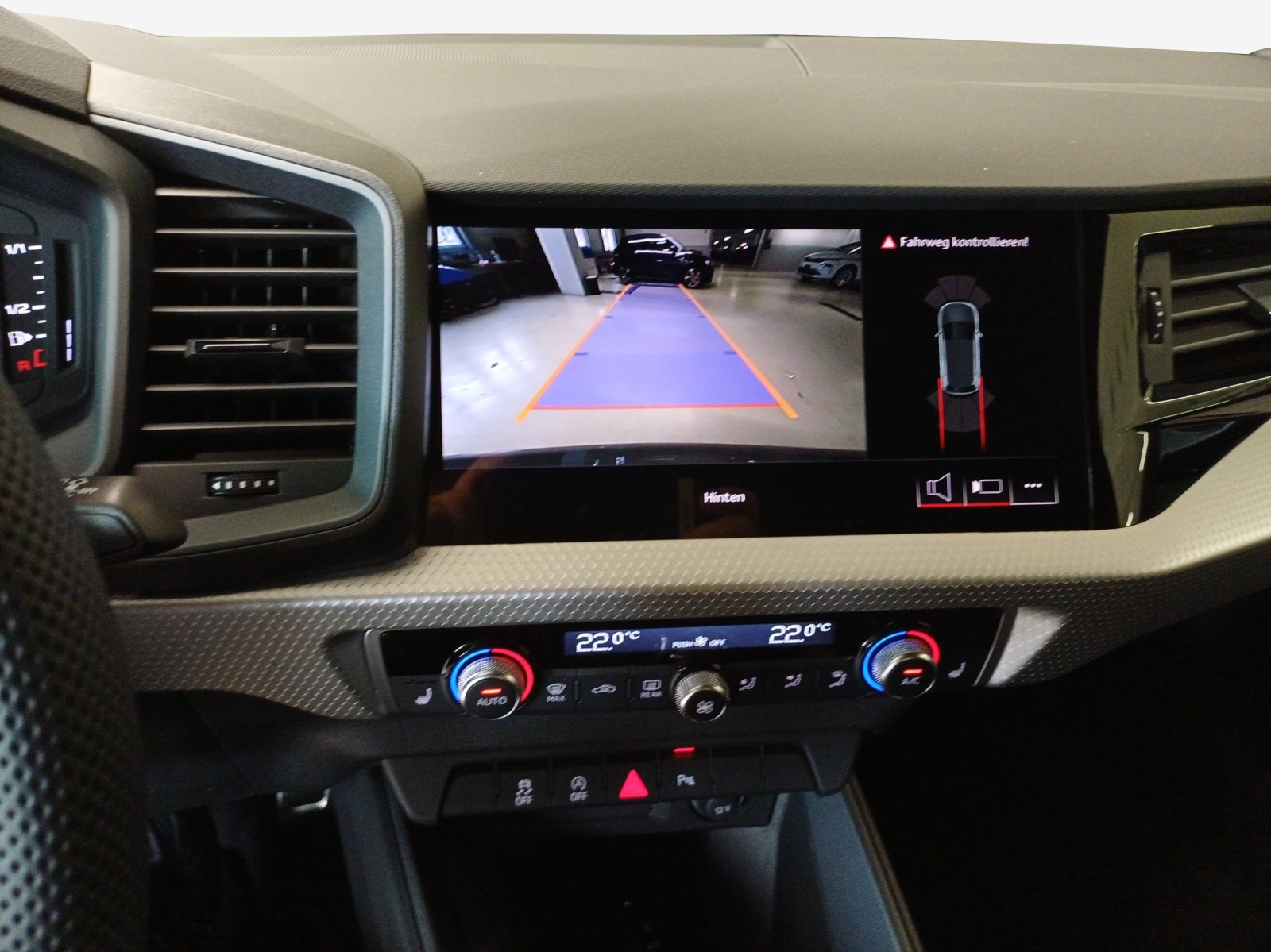 AUDI A1 Sportback 30 TFSI S Line Attraction-image-14