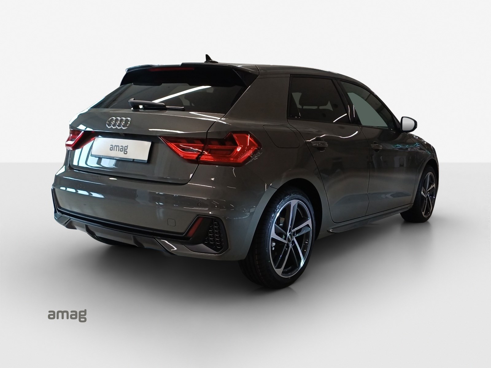 AUDI A1 Sportback 30 TFSI S Line Attraction-image-4