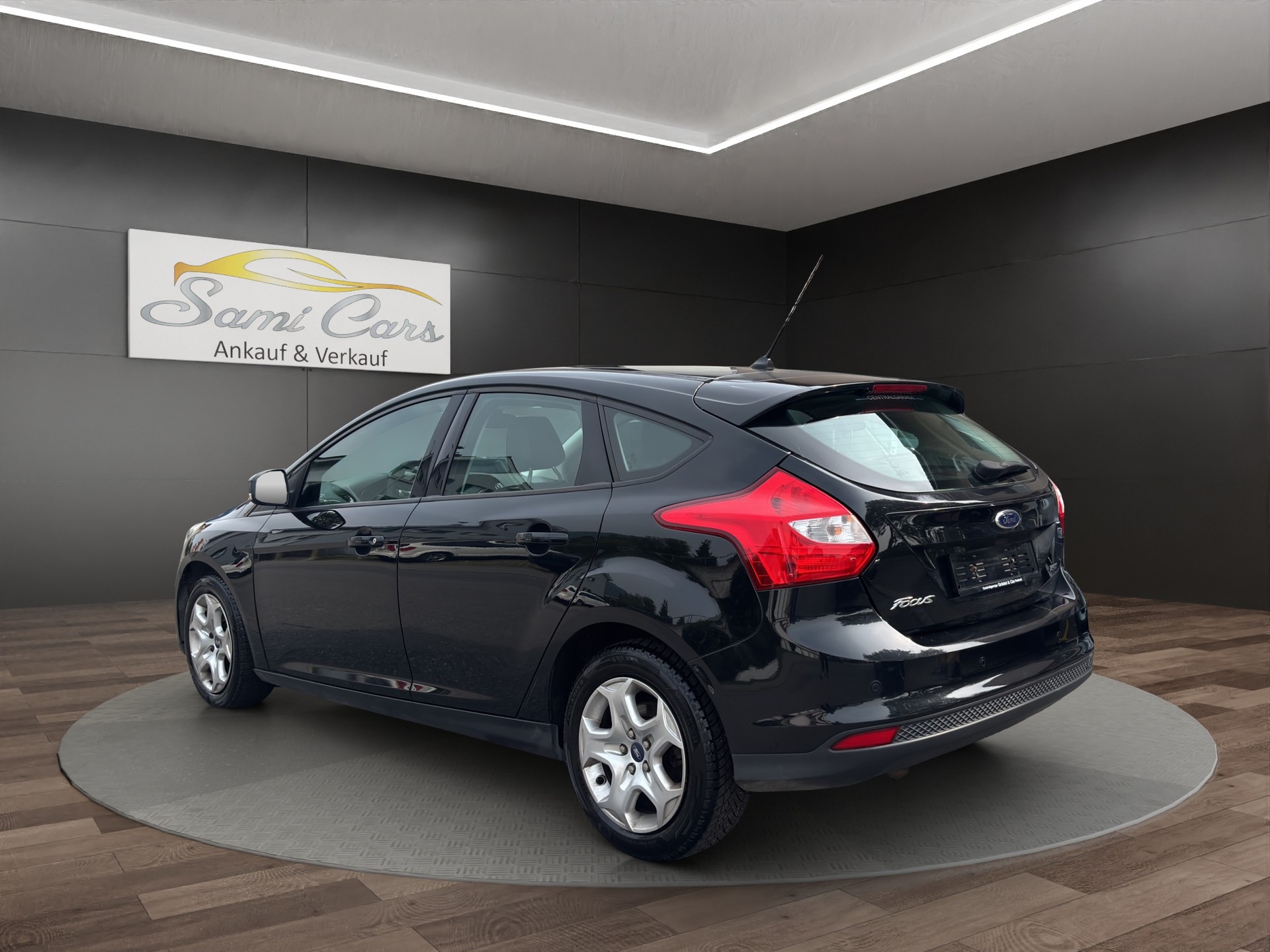 FORD Focus 1.0 SCTi Trend-image-5
