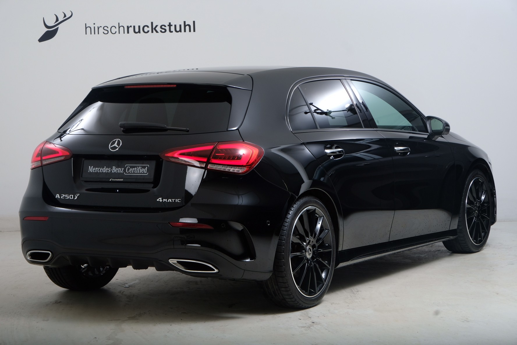 MERCEDES-BENZ A 250 4Matic AMG Line 4Matic 7G-DCT-showroom-element-2