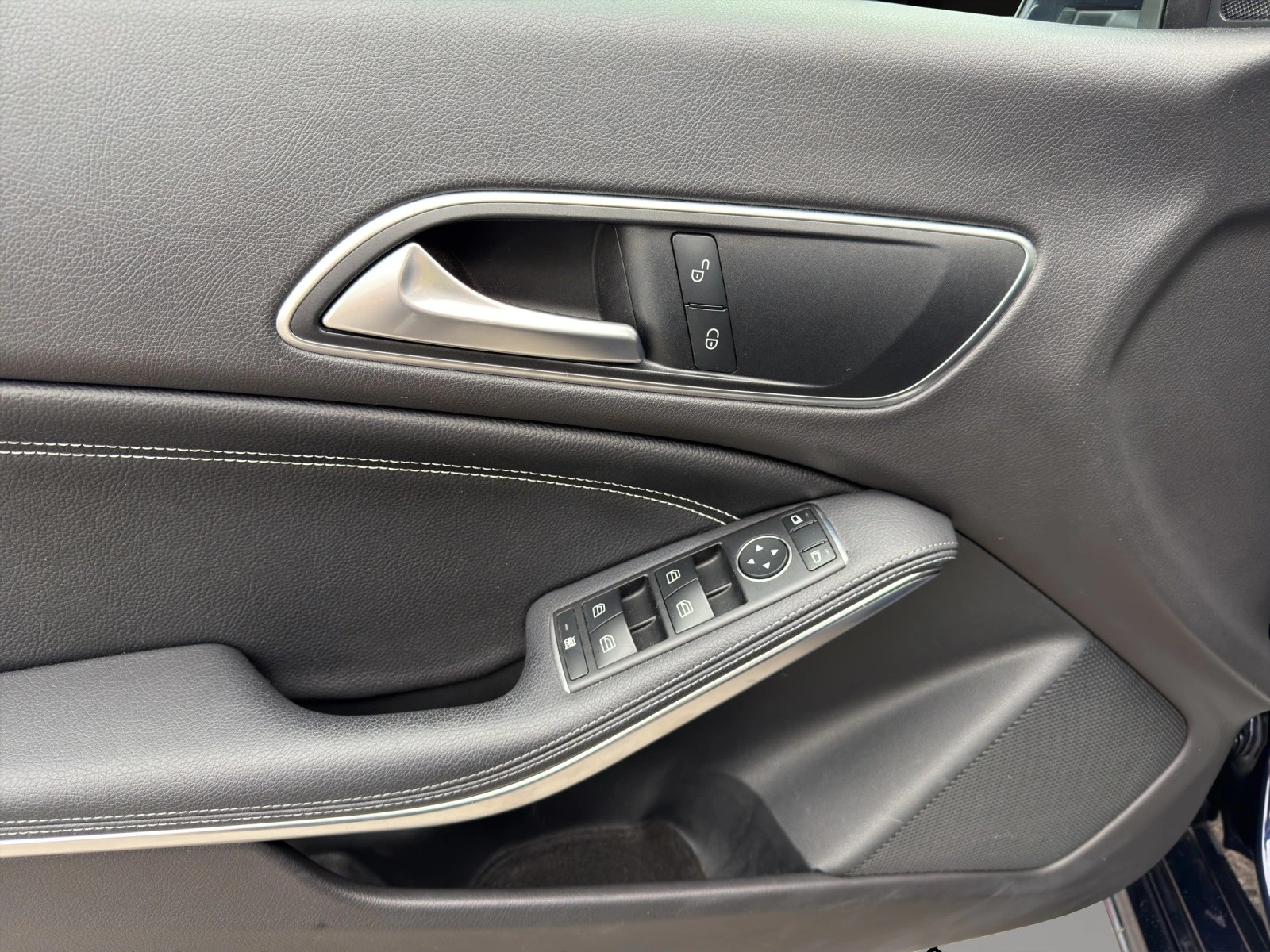 Image MERCEDES-BENZ CLA-220 CLA Shooting Brake 220 Urban 4Matic 7G-DCT