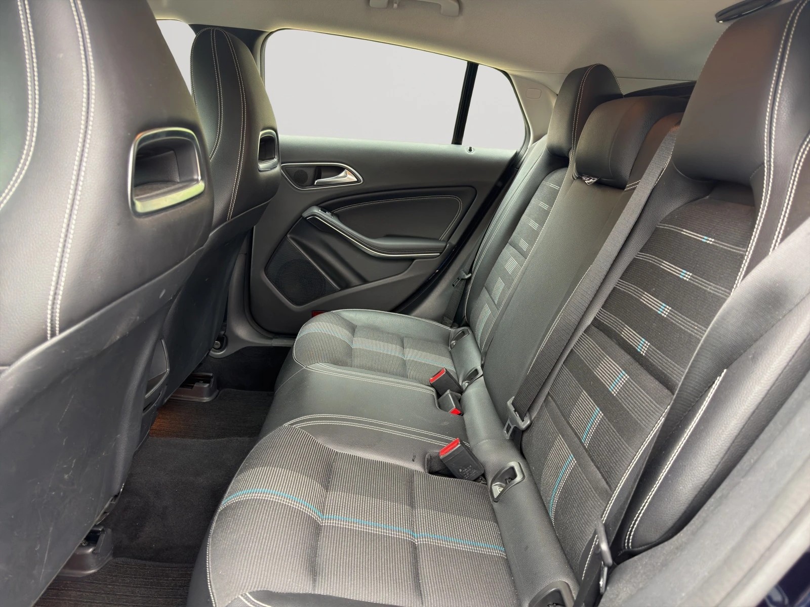 Image MERCEDES-BENZ CLA-220 CLA Shooting Brake 220 Urban 4Matic 7G-DCT