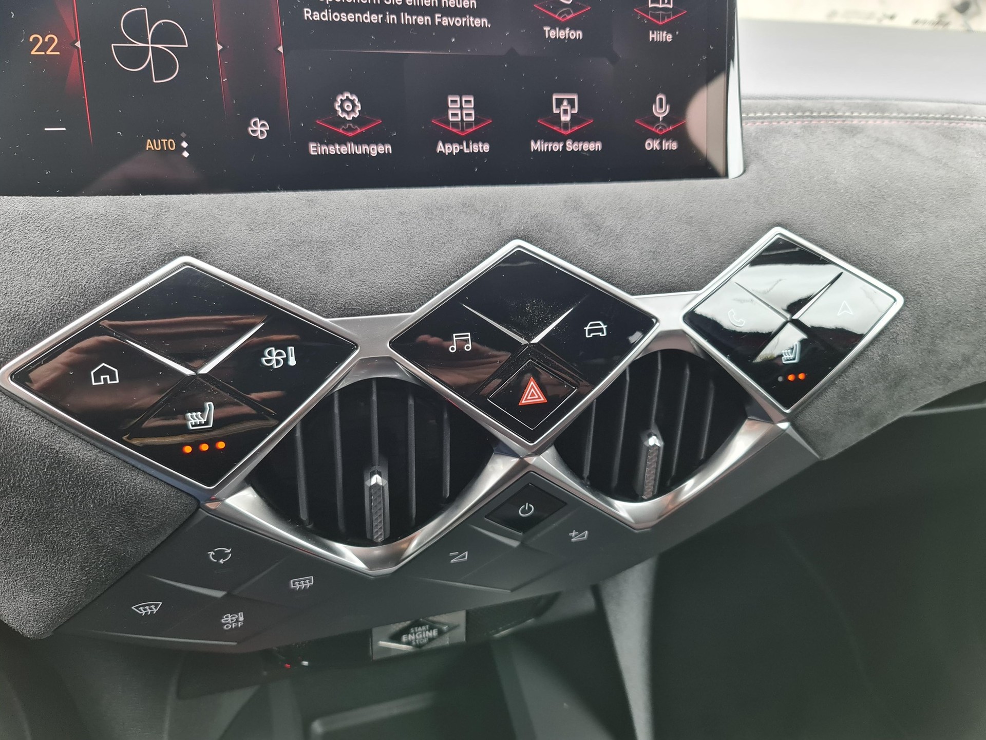 DS AUTOMOBILES DS3 3 E-Tense Ligne Noire-image-16