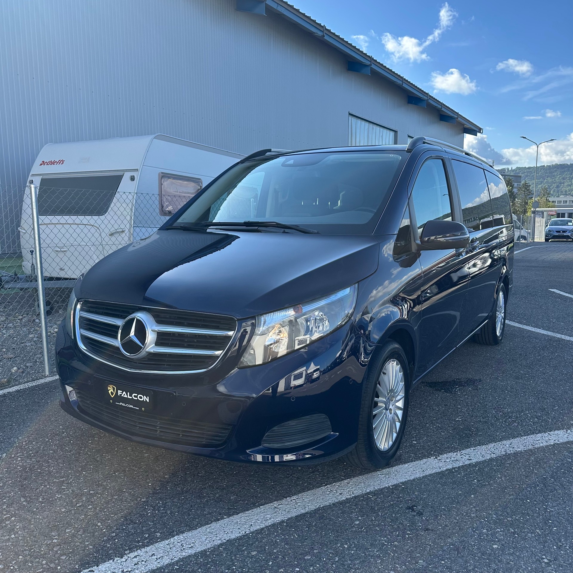 MERCEDES-BENZ V 220 d lang 7G-Tronic-showroom-element-2