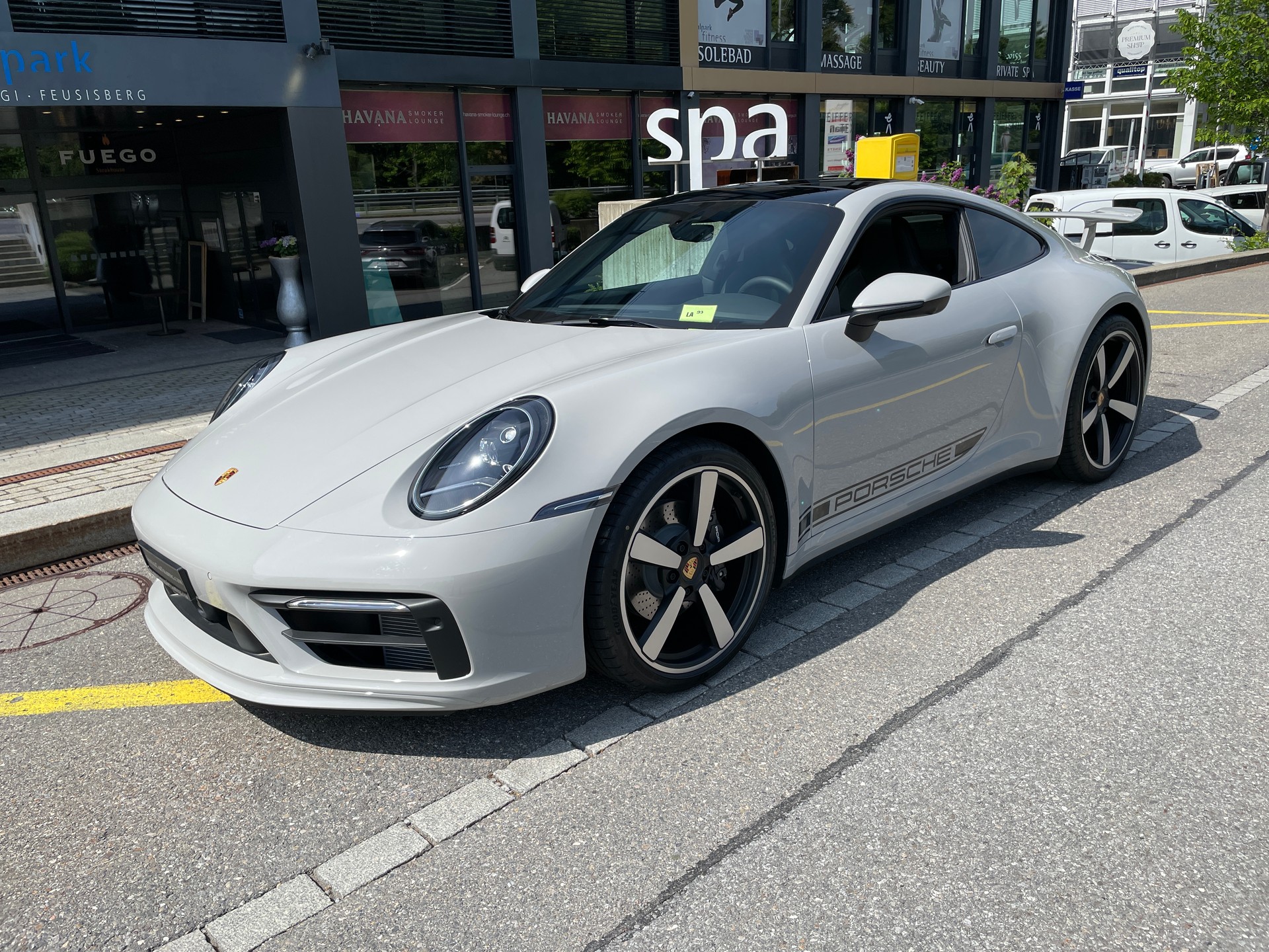 PORSCHE 911 Carrera PDK mit Aerokit-showroom-element-2