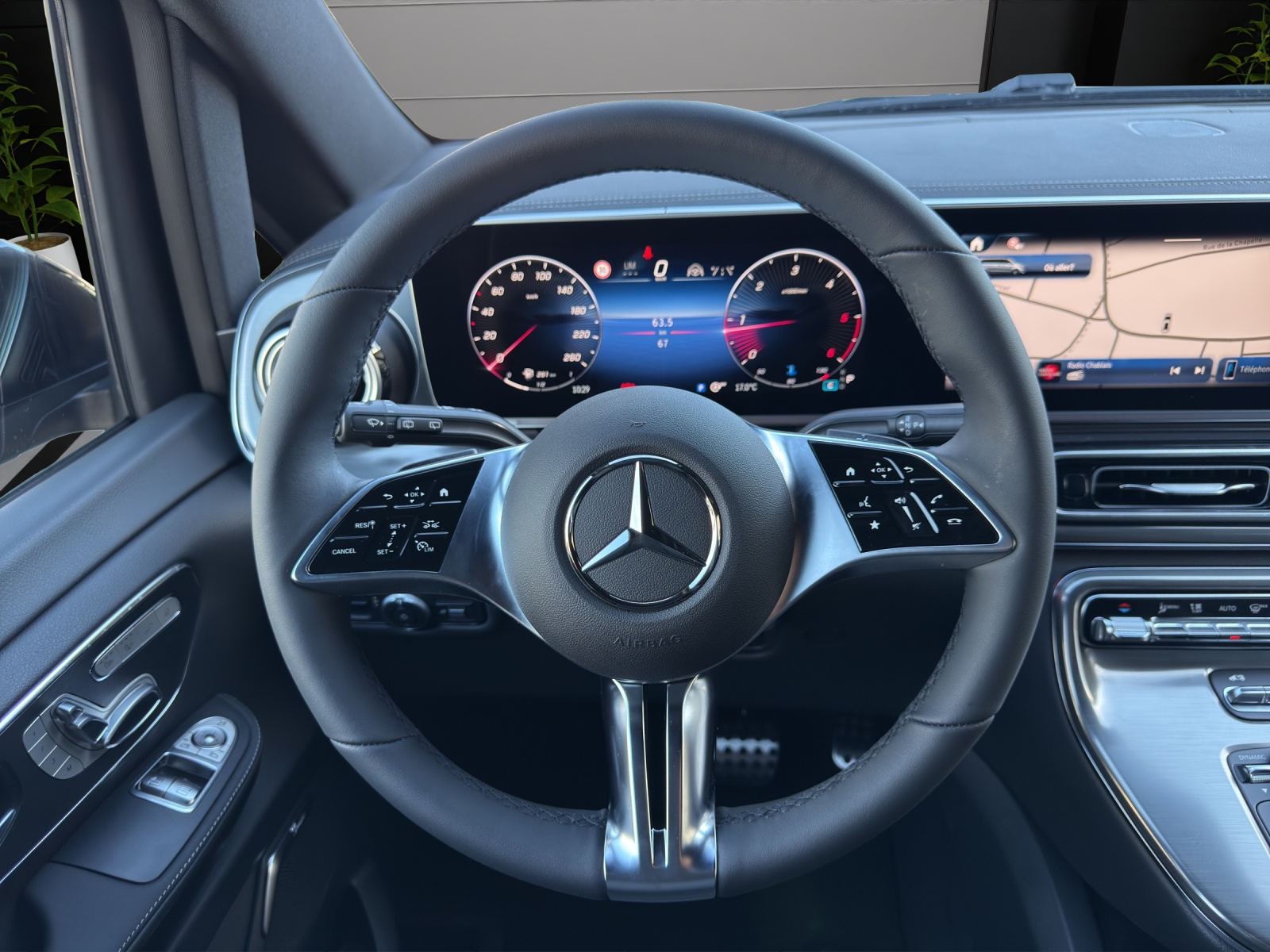 Image MERCEDES-BENZ V-300 V 300 d Édition Suisse EXCLUSIVE