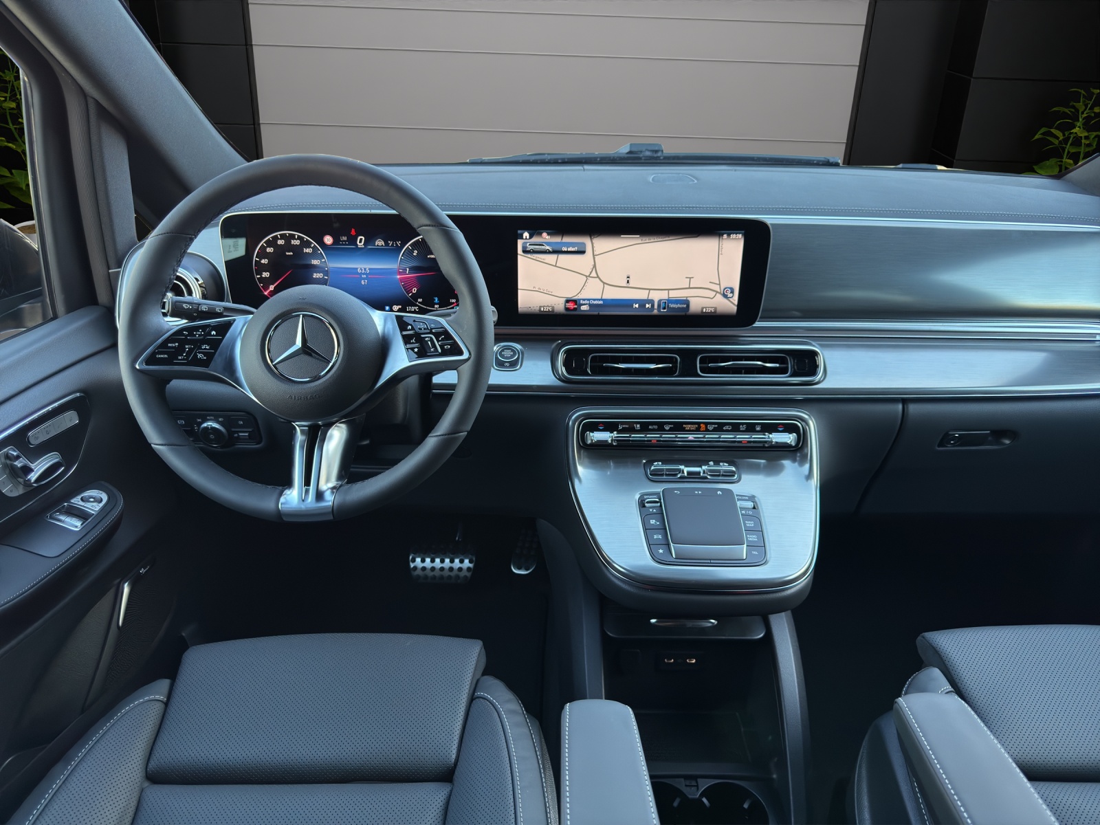 Image MERCEDES-BENZ V-300 V 300 d Édition Suisse EXCLUSIVE