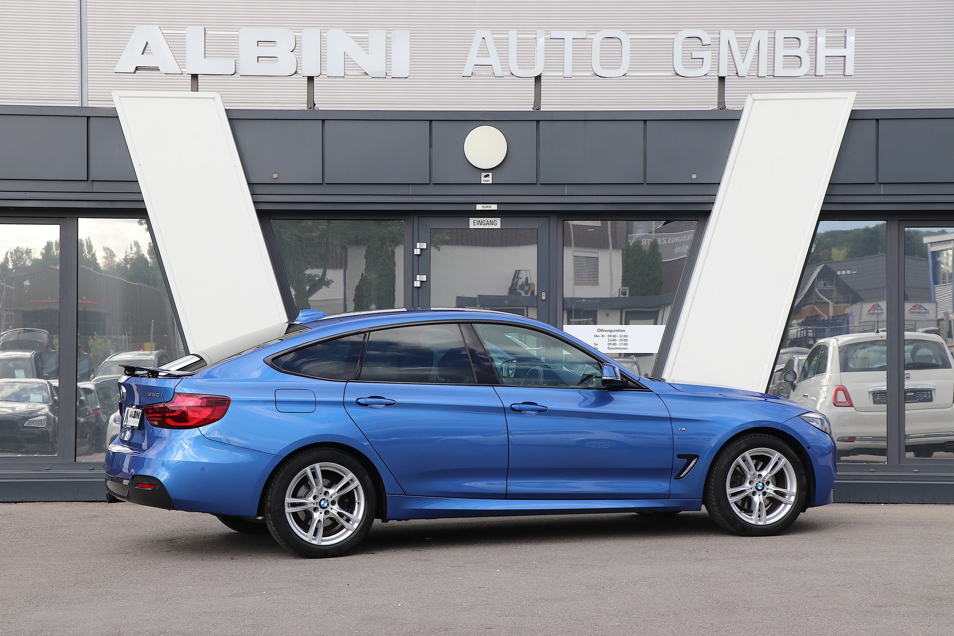 BMW 330i GT xDrive M Sport Steptronic-showroom-element-2