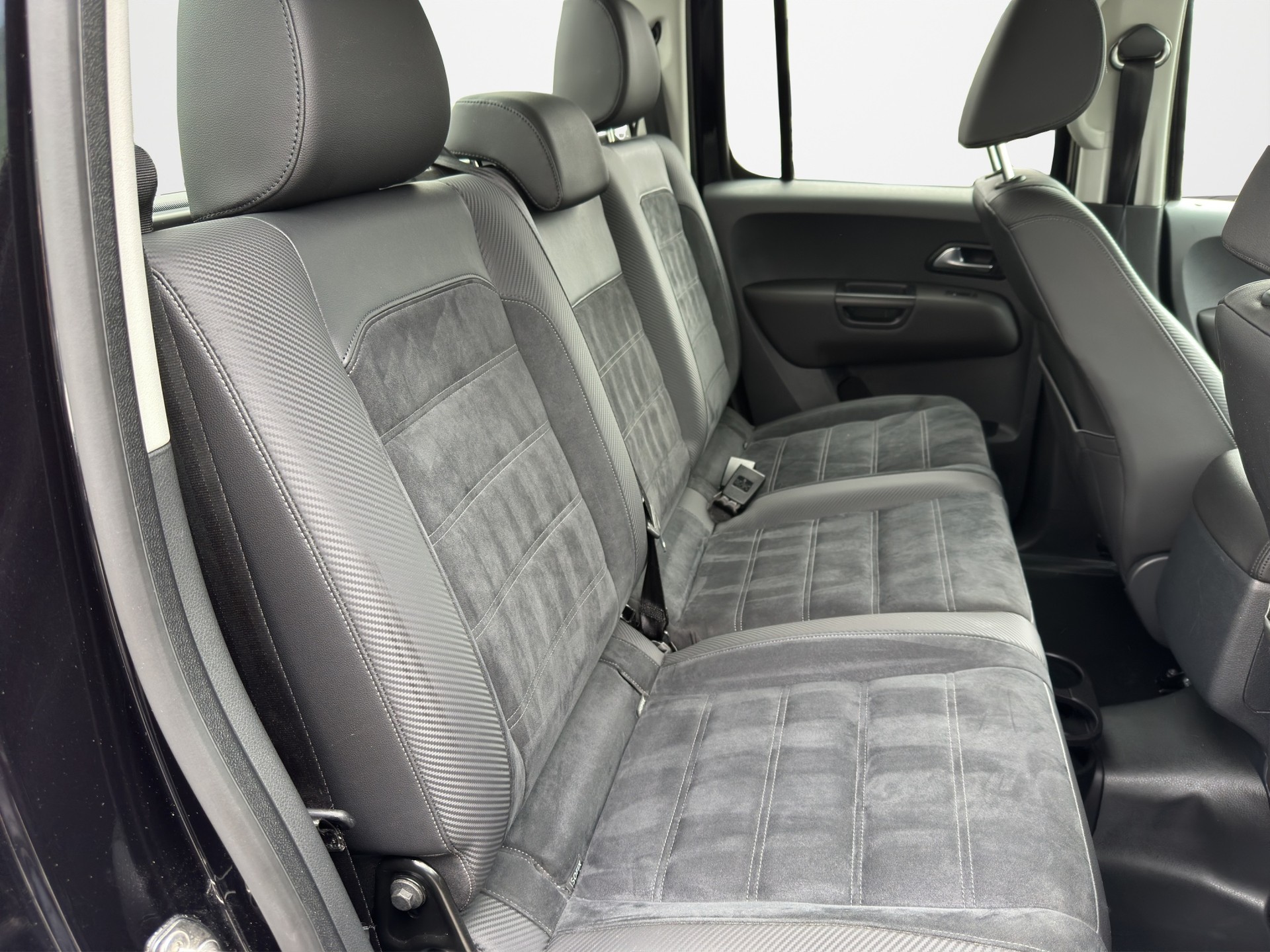 VW Amarok 3.0TDI Comfortline 4Motion Automatic-image-15