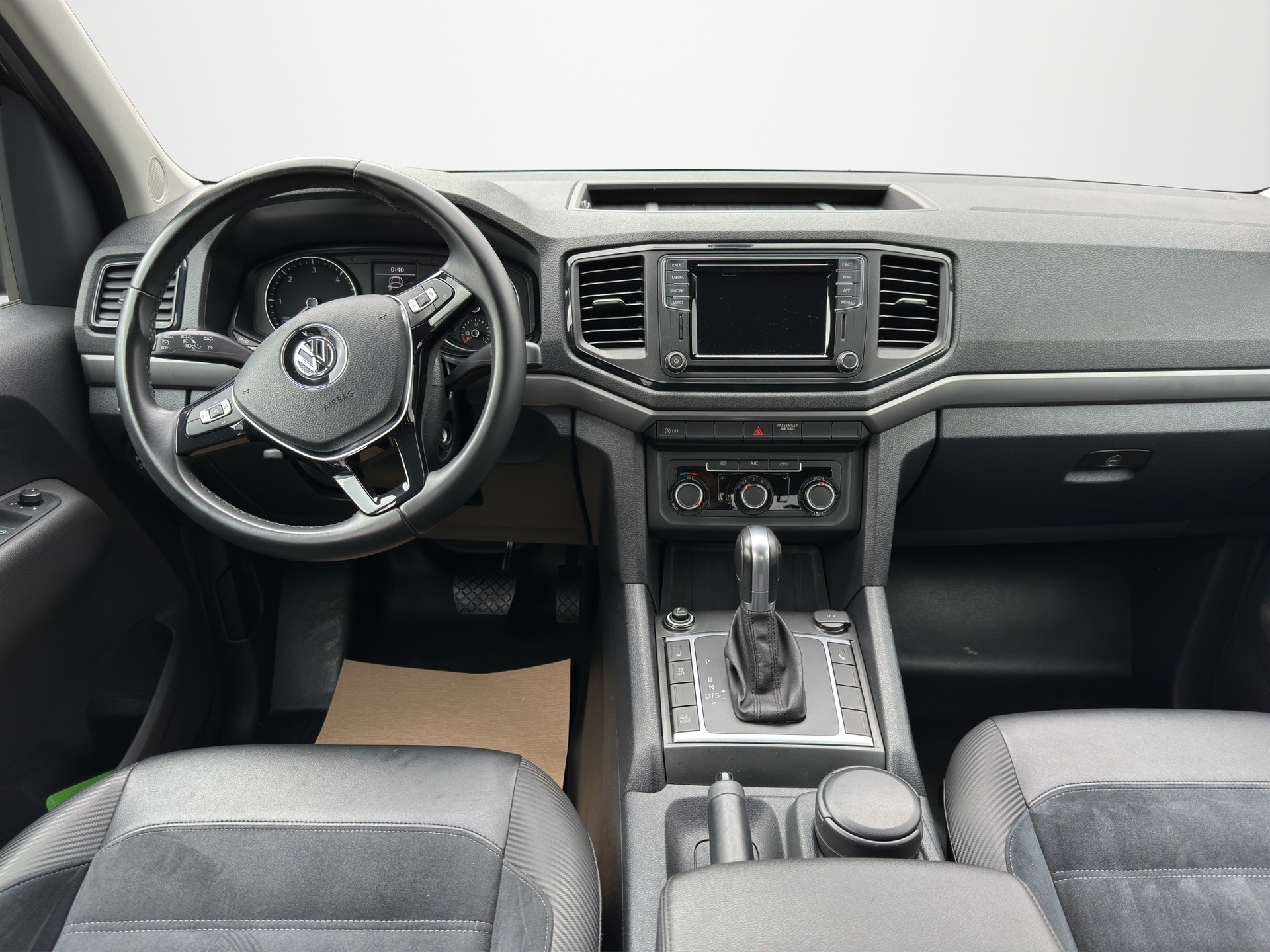 VW Amarok 3.0TDI Comfortline 4Motion Automatic-image-11