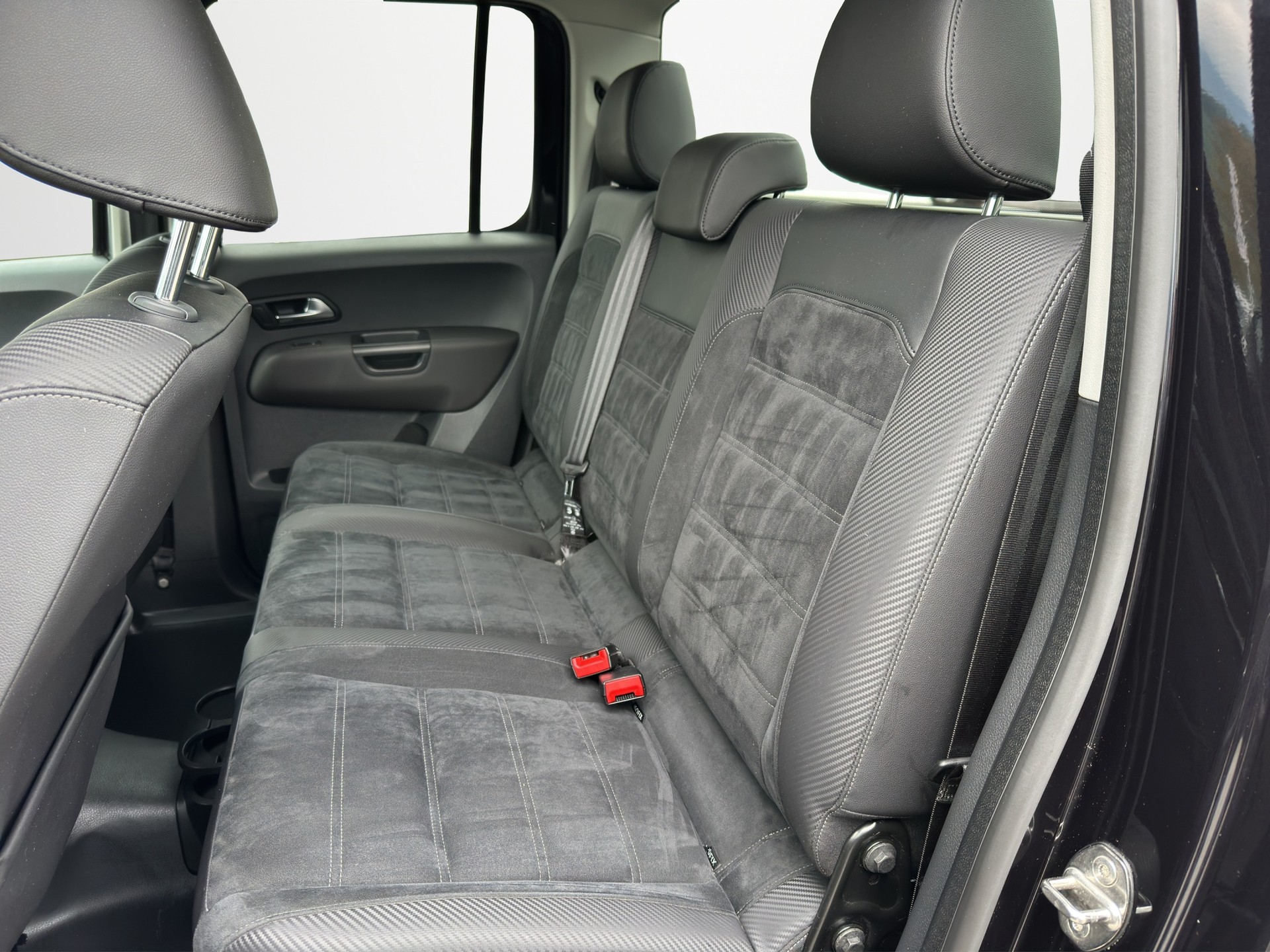 VW Amarok 3.0TDI Comfortline 4Motion Automatic-image-10