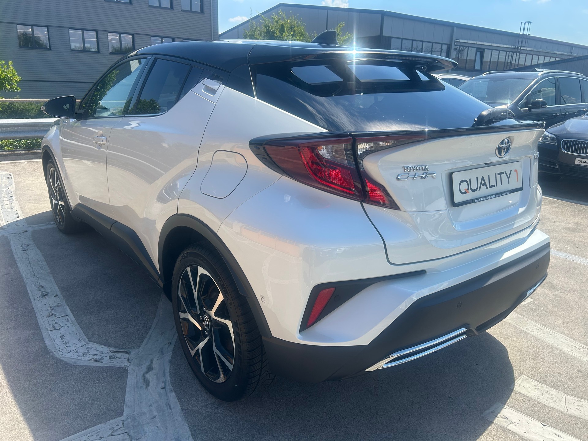 TOYOTA C-HR 2.0 HSD CVT Trend-showroom-element-2