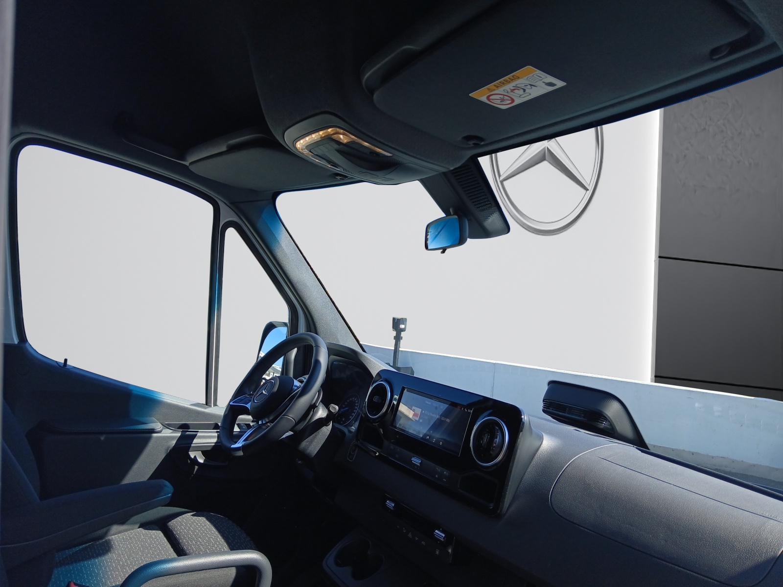 Image MERCEDES-BENZ SPRINTER MERCEDES-BENZ Esprinter 320 PRO KA 3665 S