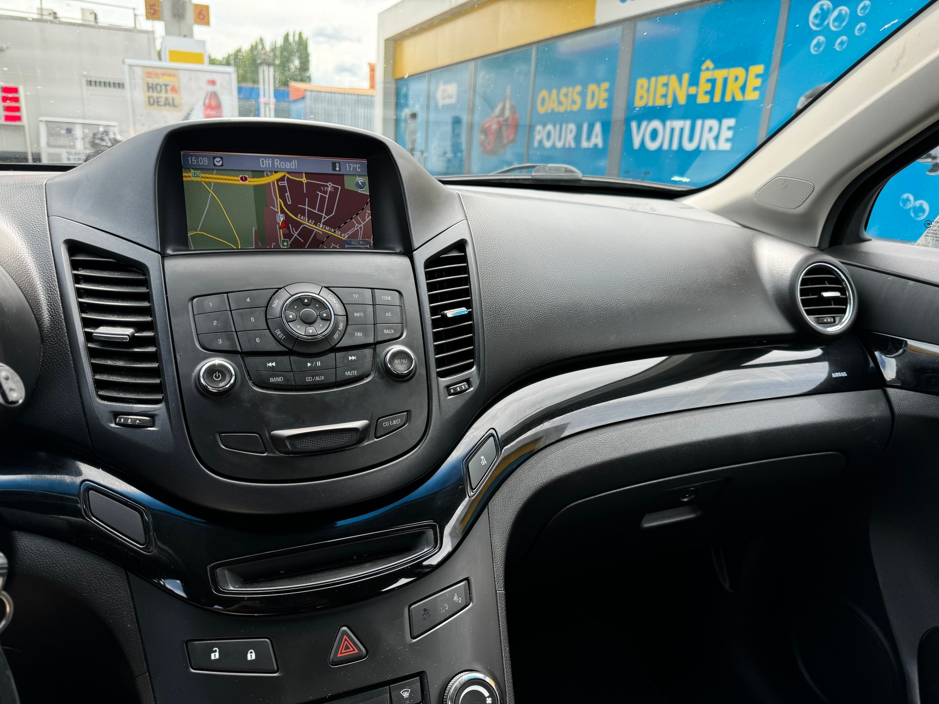 CHEVROLET Orlando 2.0 VCDi LS-image-12
