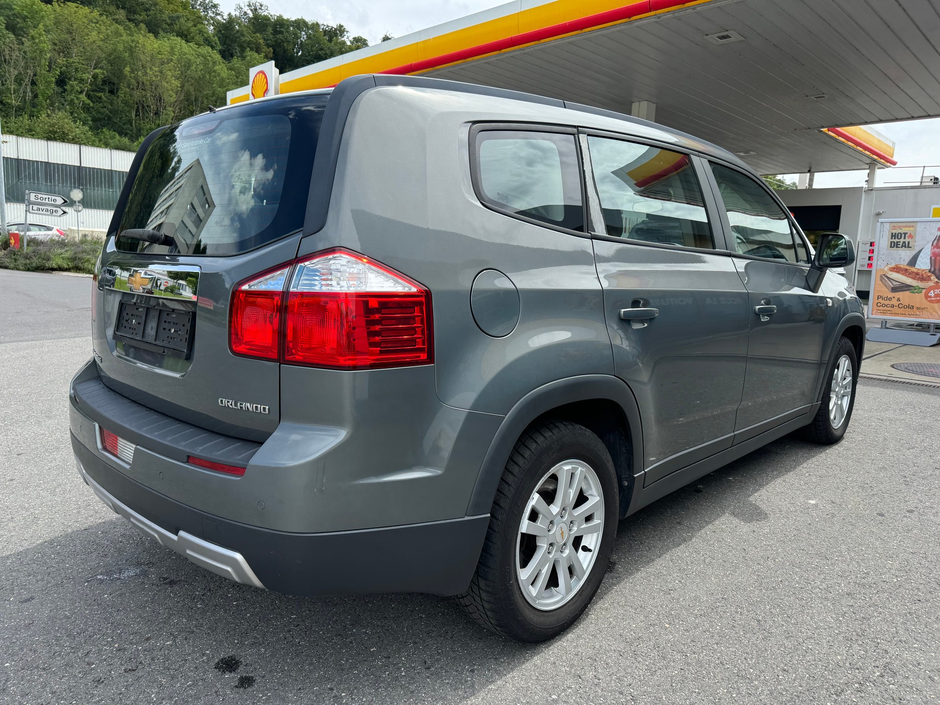 CHEVROLET Orlando 2.0 VCDi LS-image-6