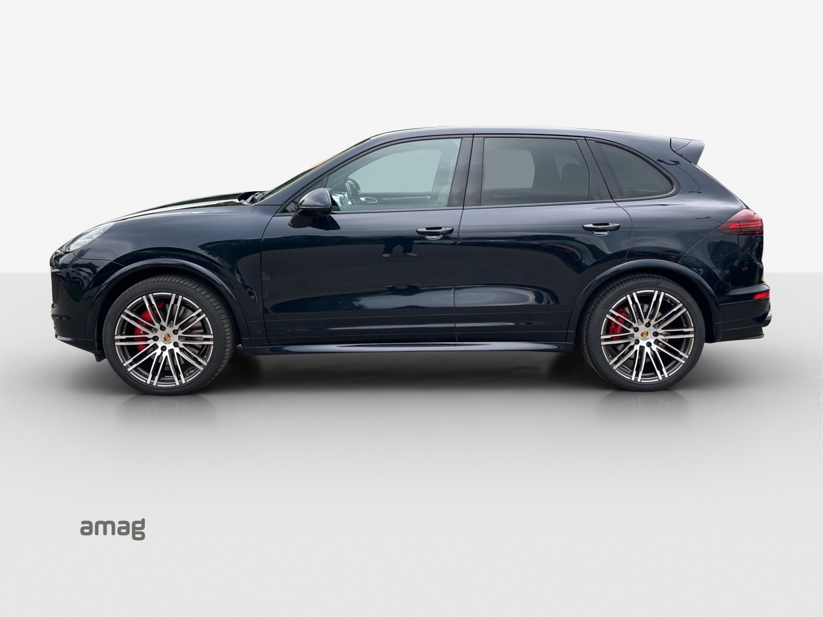 PORSCHE Cayenne GTS-showroom-element-1