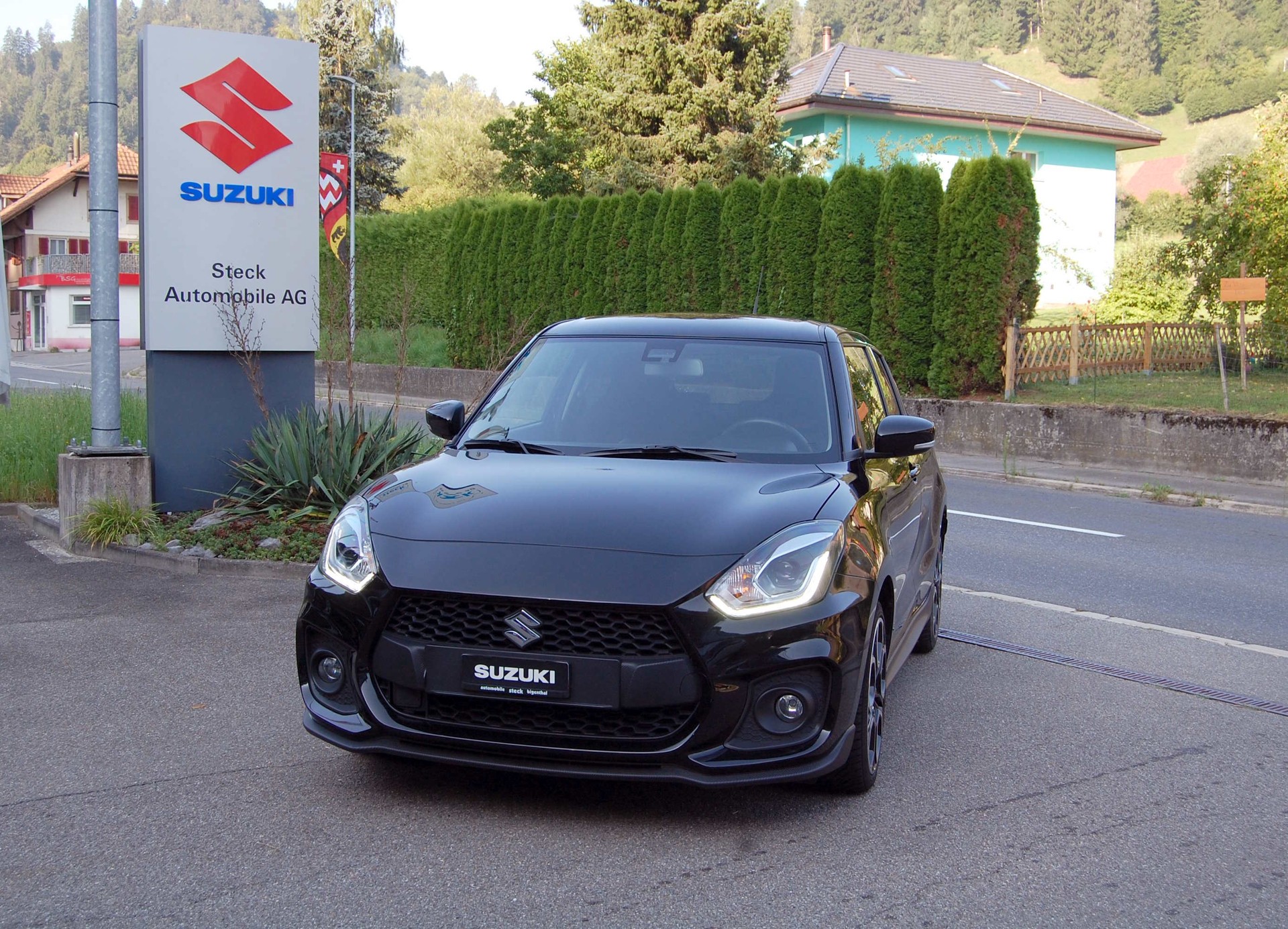 SUZUKI Swift Sport 1.4i 16V Compact Top Hybrid-showroom-element-1