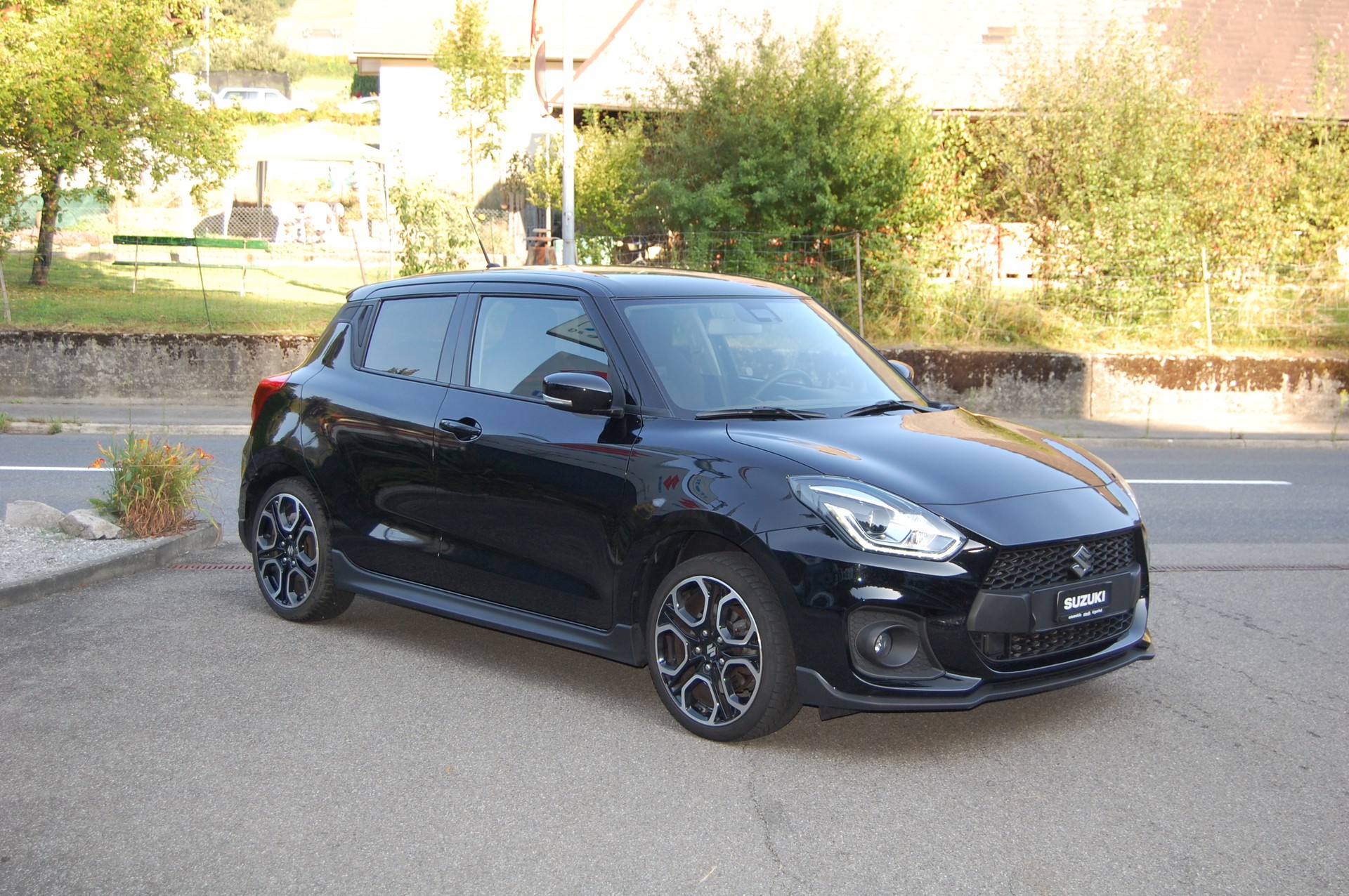 SUZUKI Swift Sport 1.4i 16V Compact Top Hybrid-showroom-element-3
