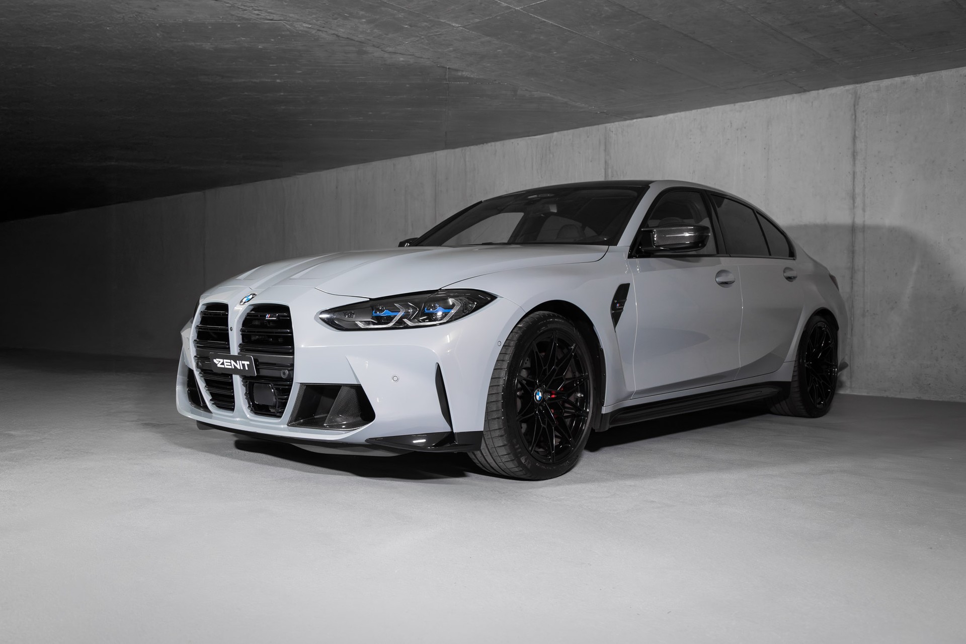 BMW M3 Competition-showroom-element-2