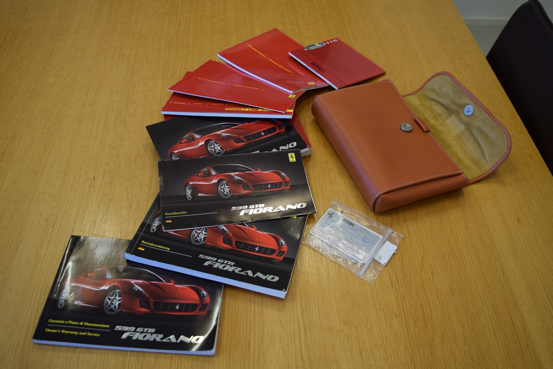 FERRARI 599 GTB-image-22