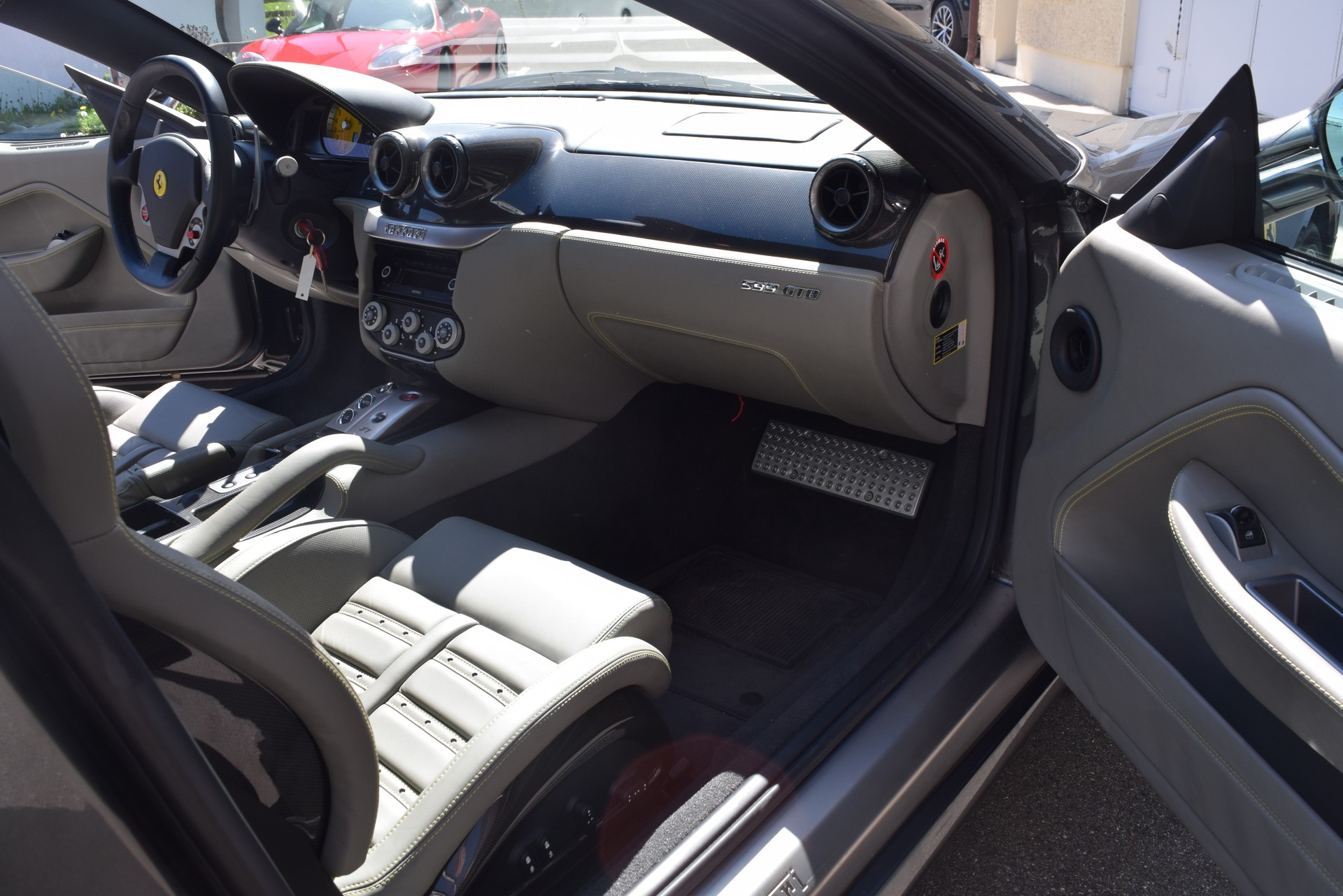 FERRARI 599 GTB-image-16