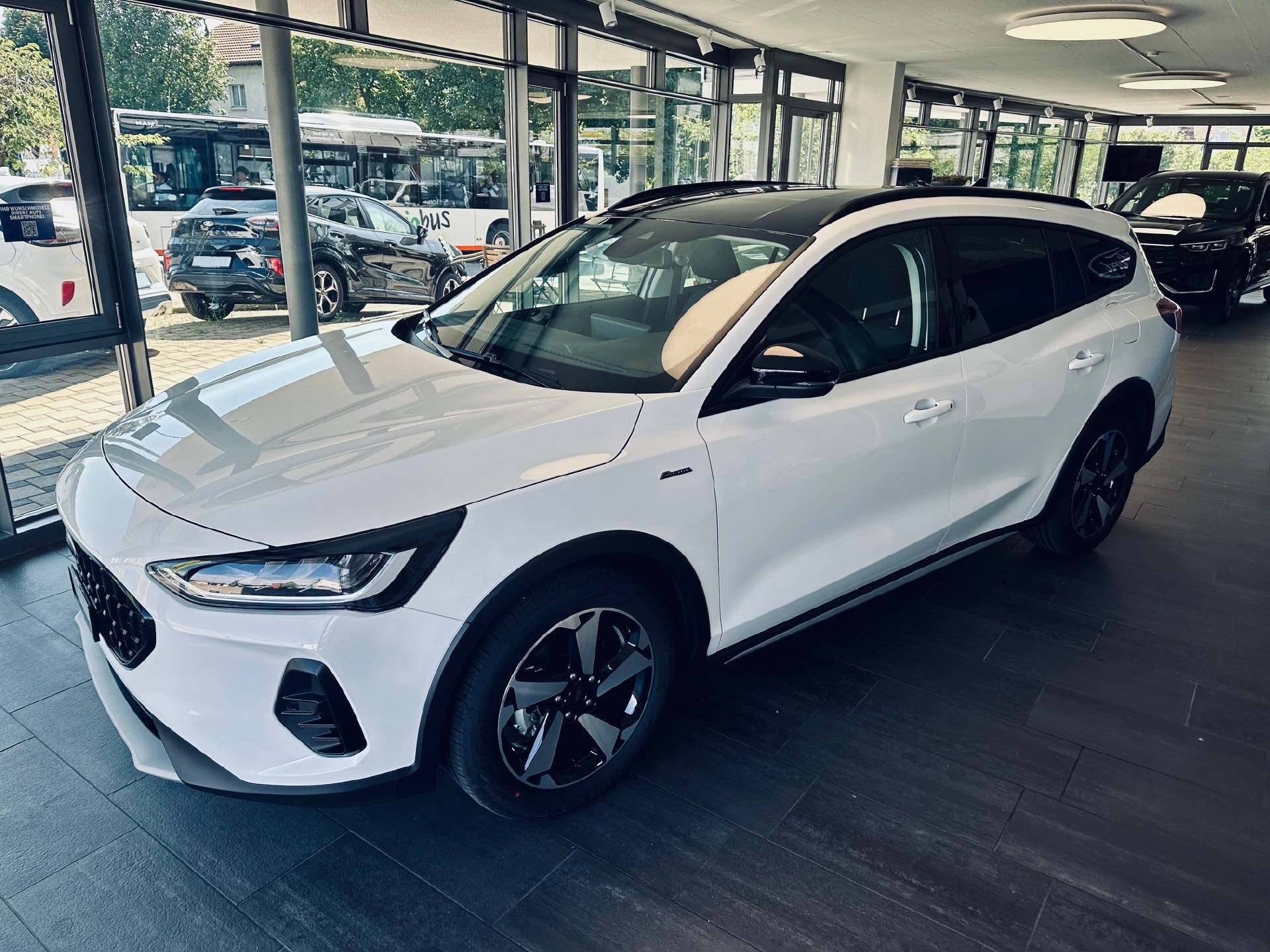 FORD Focus Station Wagon 1.0i EcoB Active-image-5