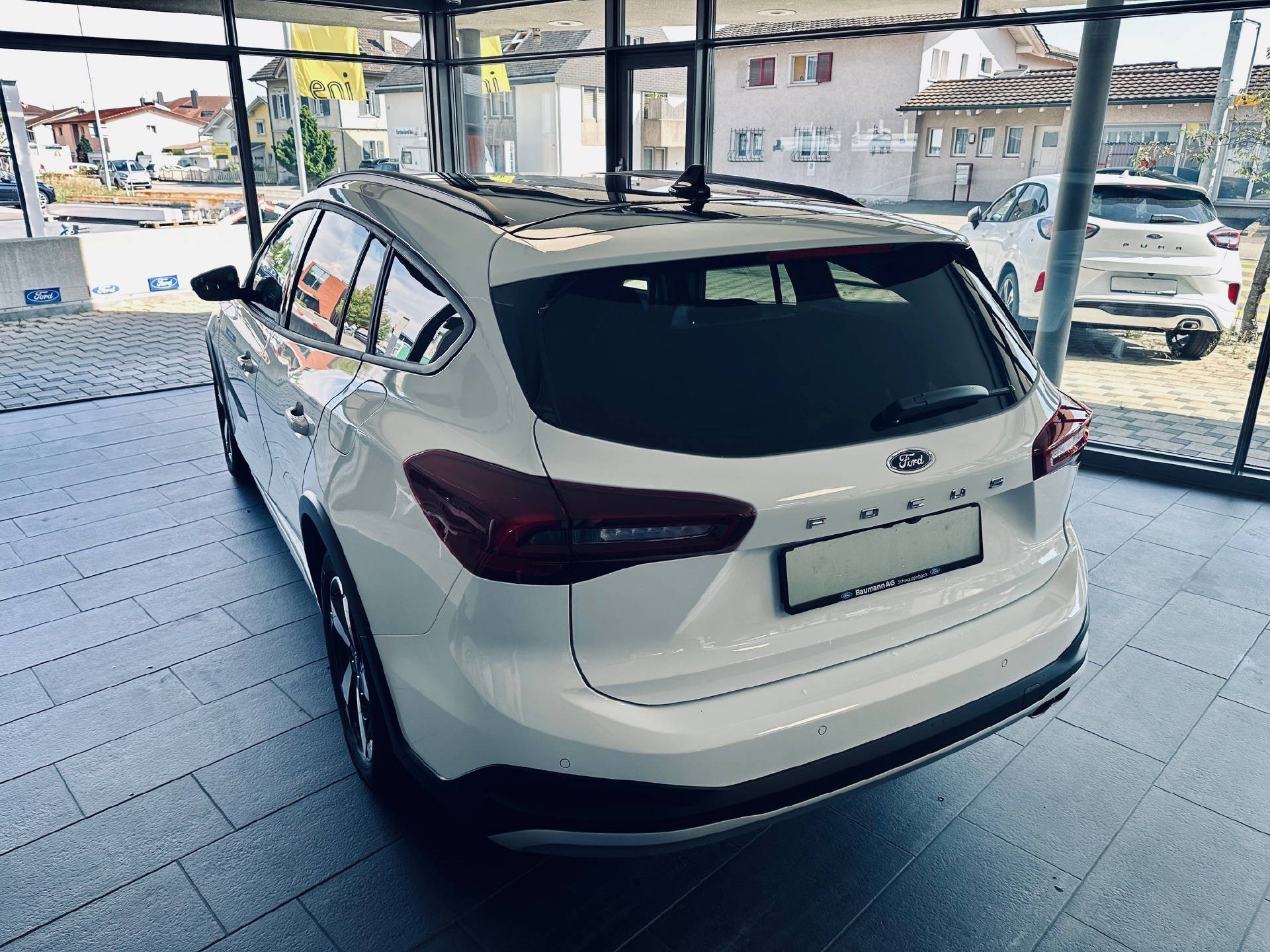 FORD Focus Station Wagon 1.0i EcoB Active-image-6