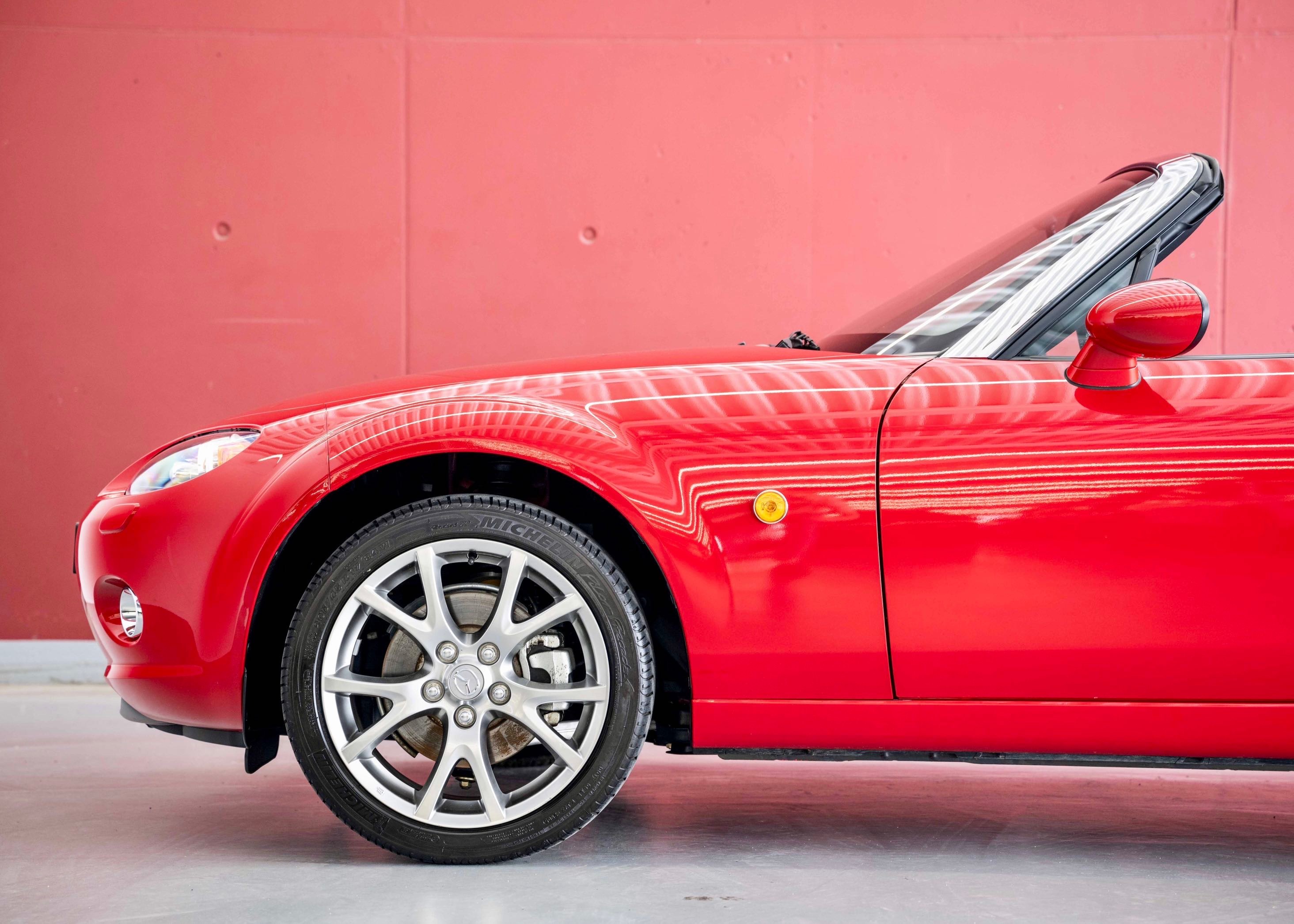 Image MAZDA MX-5 MX-5 2.0i 16V 3rd Generation (Swiss car, 1st paint, full Mazda service history, certified mileage)