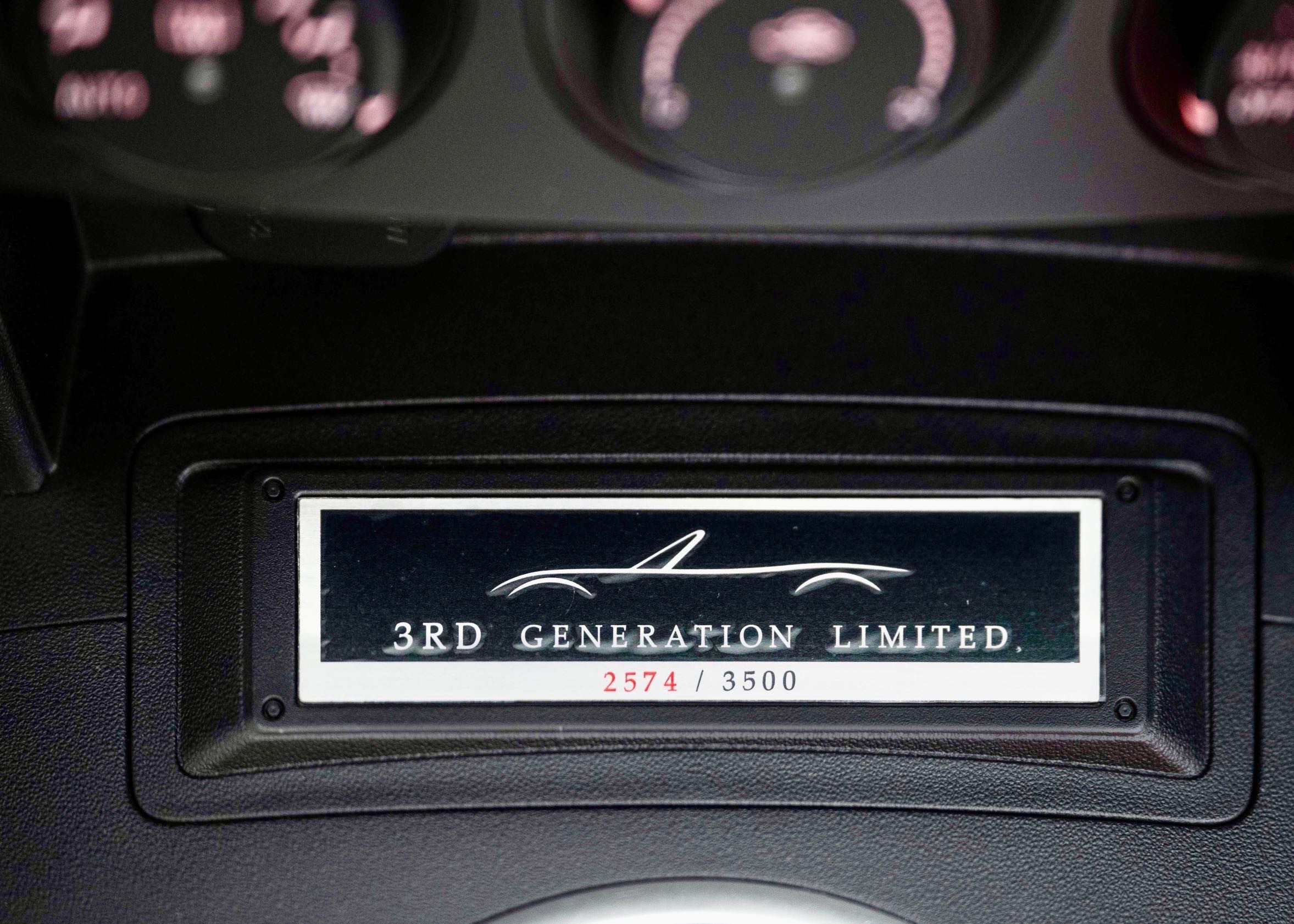 Image MAZDA MX-5 MX-5 2.0i 16V 3rd Generation (Swiss car, 1st paint, full Mazda service history, certified mileage)