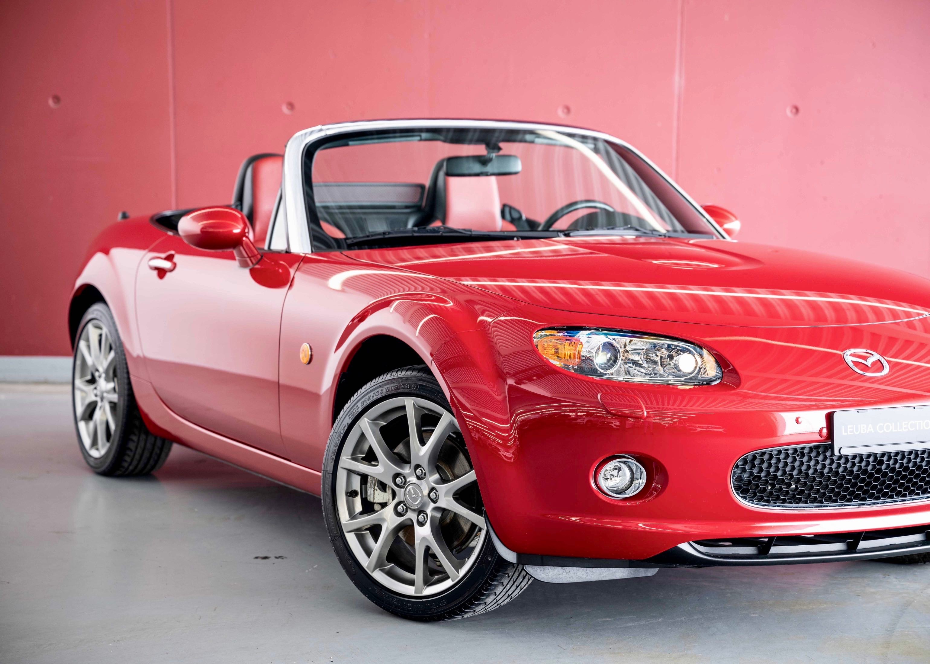 Image MAZDA MX-5 MX-5 2.0i 16V 3rd Generation (Swiss car, 1st paint, full Mazda service history, certified mileage)
