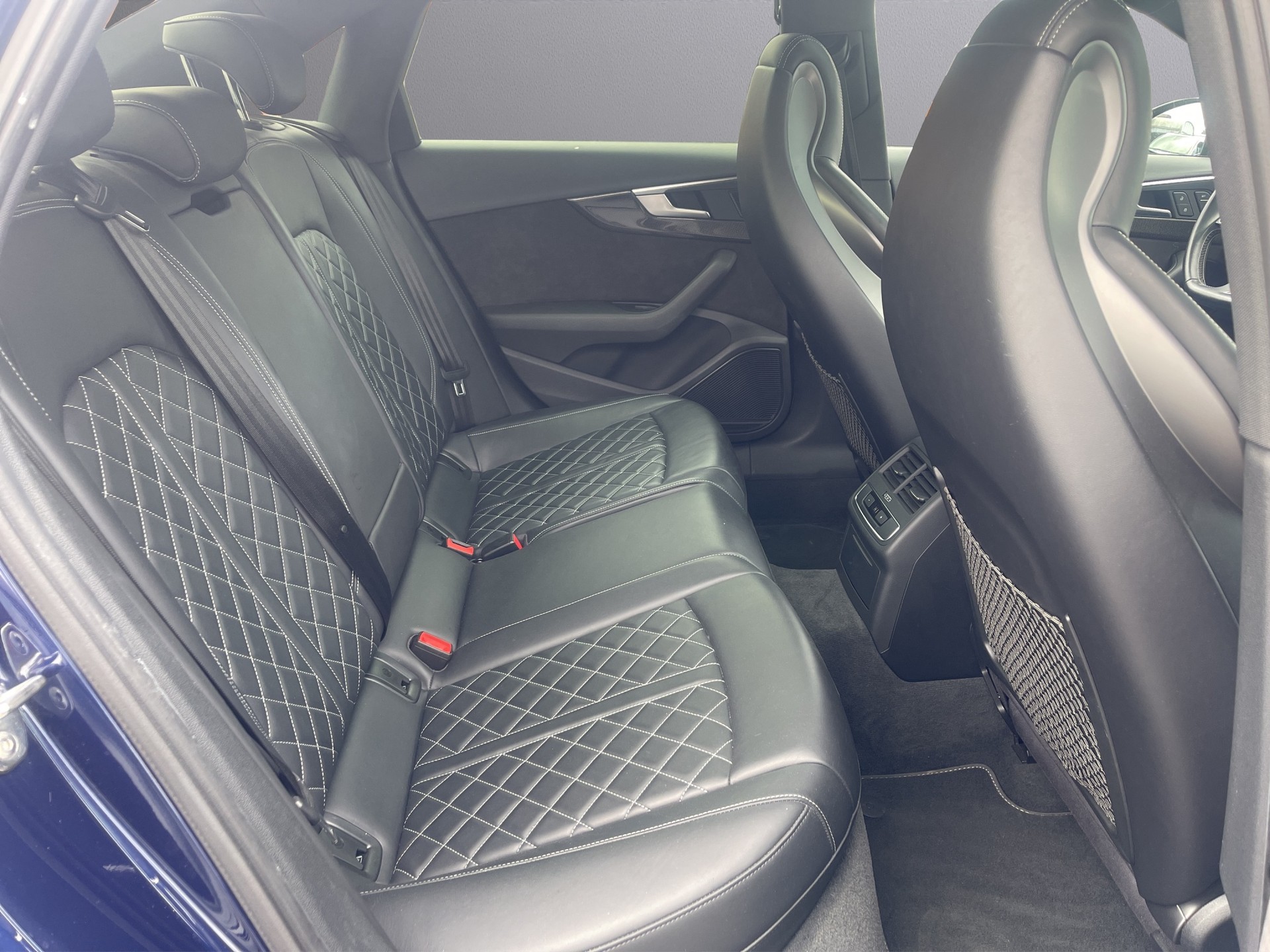 AUDI S4 3.0 TFSI Sport quattro tiptronic-image-11
