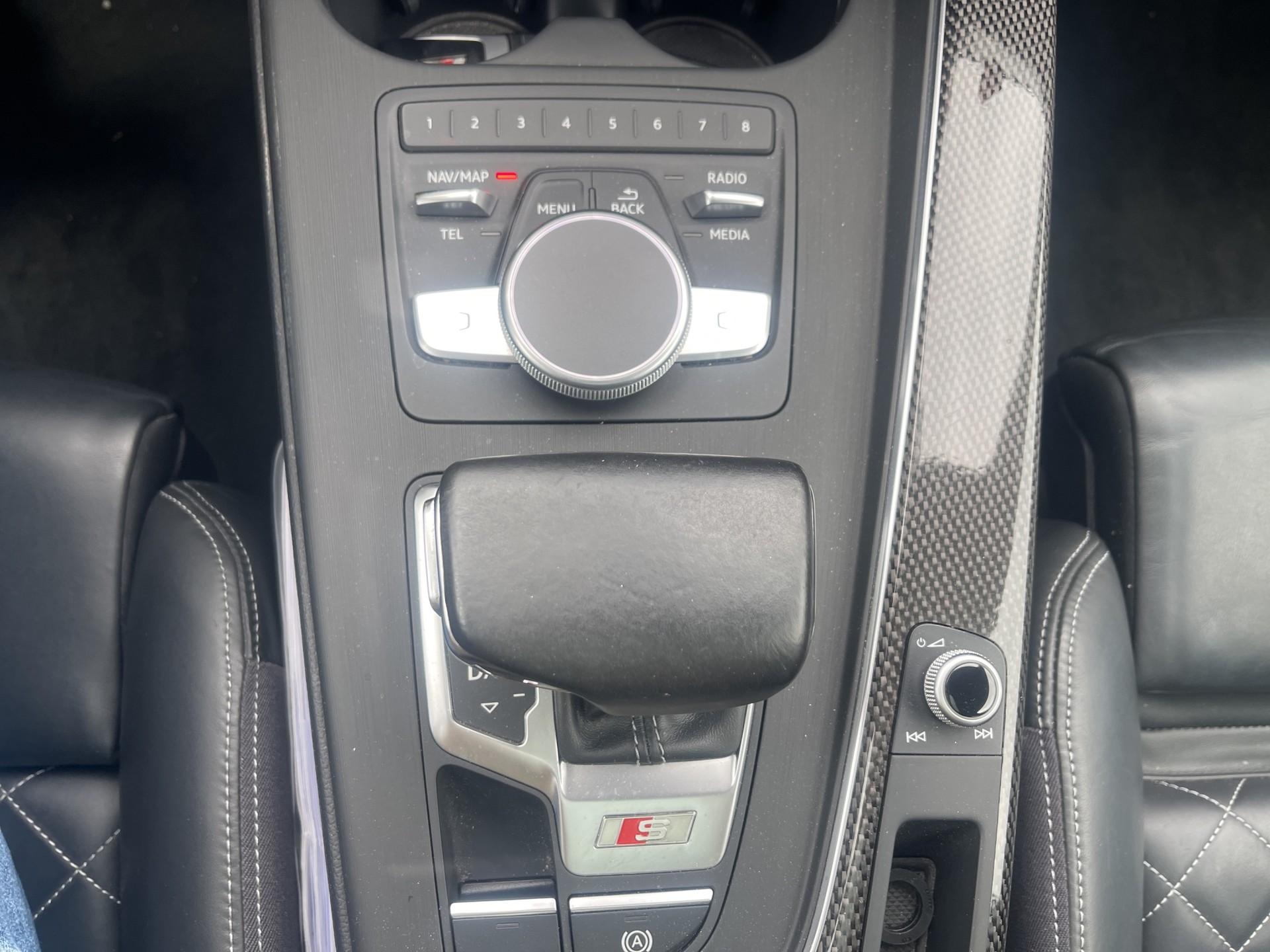 AUDI S4 3.0 TFSI Sport quattro tiptronic-image-19