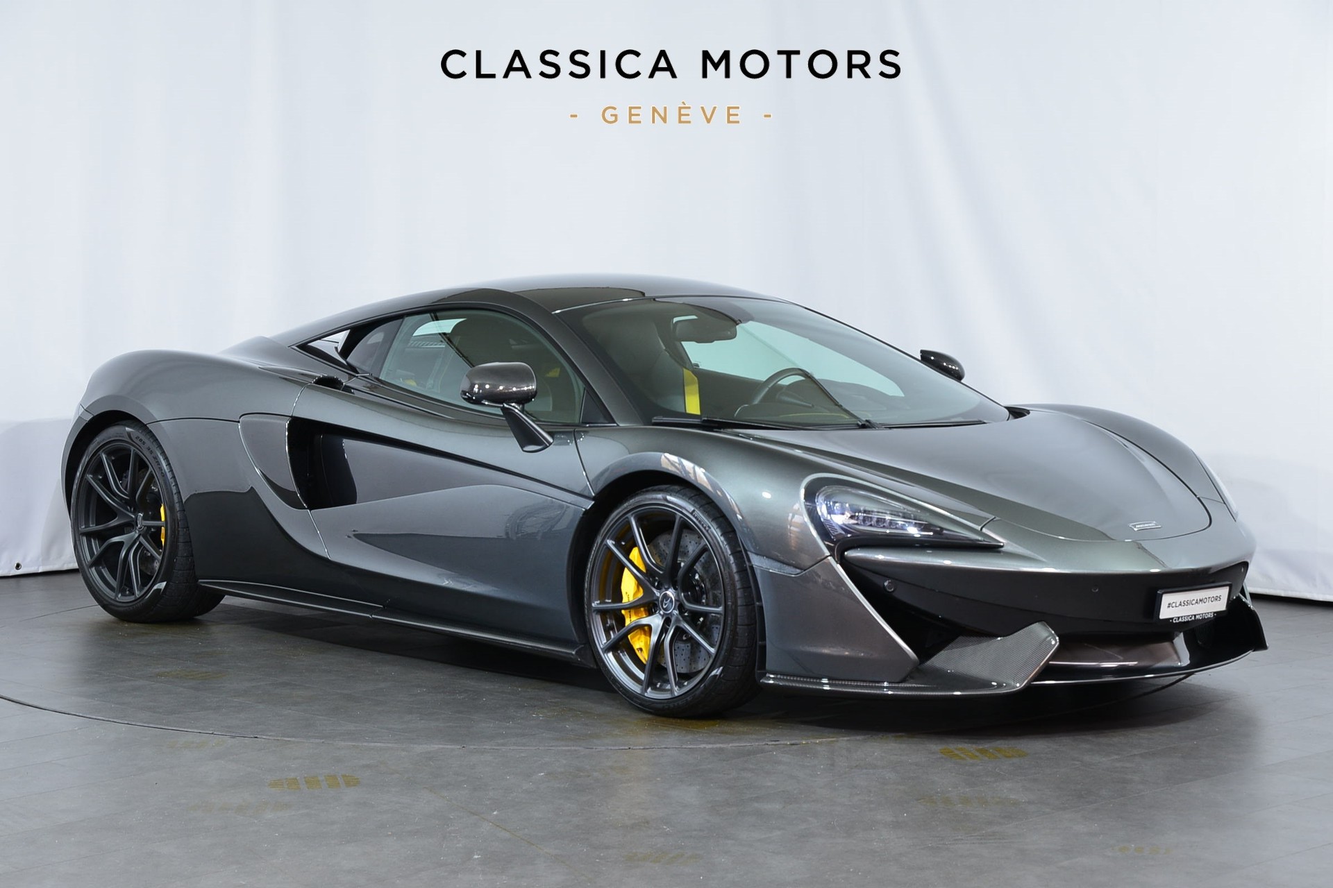 McLAREN 570S Coupé 3.8 V8 SSG-image-0