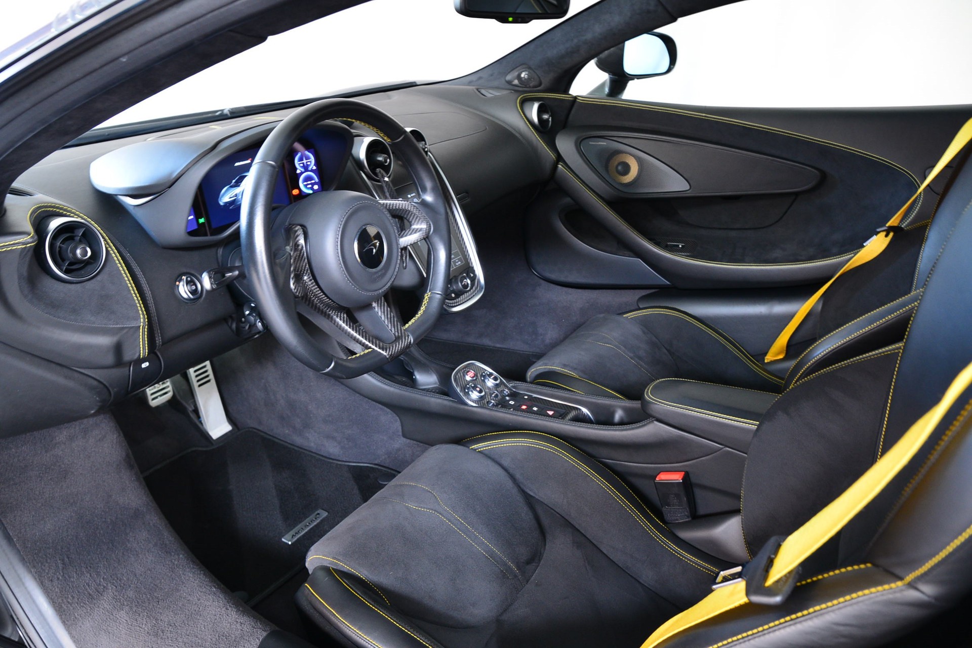 McLAREN 570S Coupé 3.8 V8 SSG-image-8