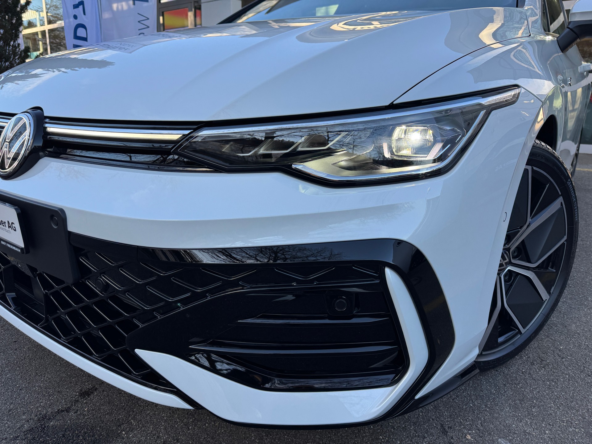 VW Golf 1.5 e TSI mHEV R-Line DSG-showroom-element-2