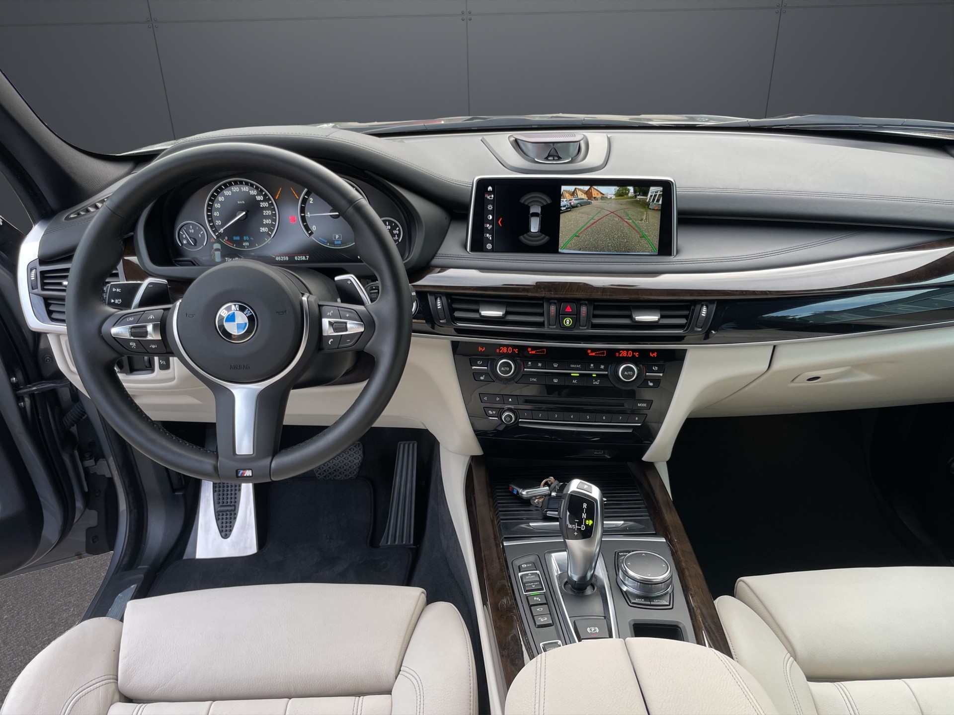 BMW X5 xDrive 40e iPerformance Pure M Sport Steptronic-image-8