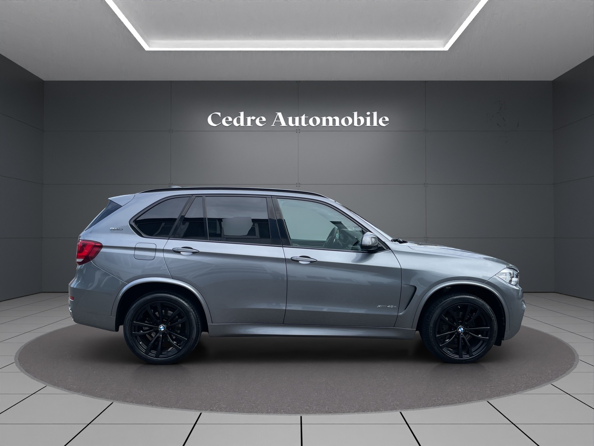 BMW X5 xDrive 40e iPerformance Pure M Sport Steptronic-showroom-element-2