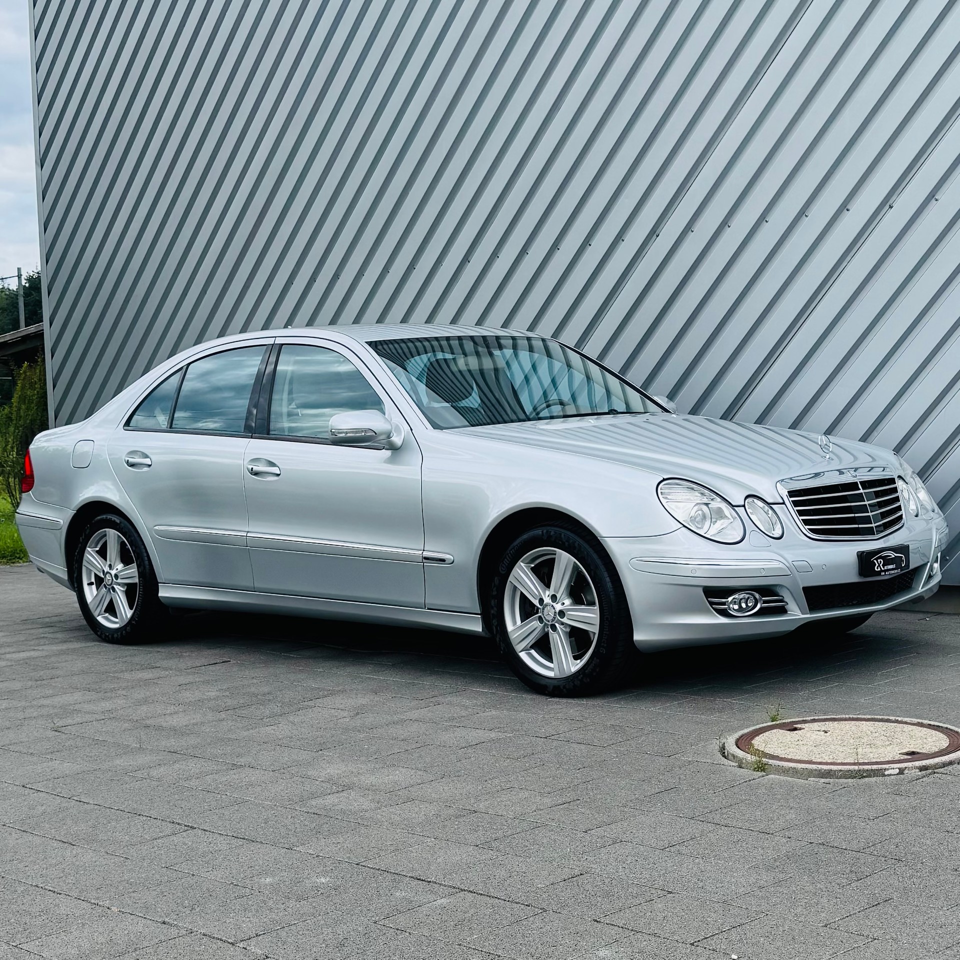 MERCEDES-BENZ E 500 Avantgarde 4Matic Automatic