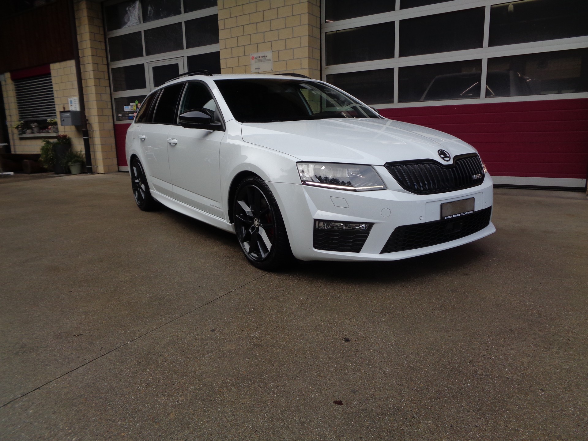 SKODA Octavia Combi 2.0 TDI RS 4x4 DSG
