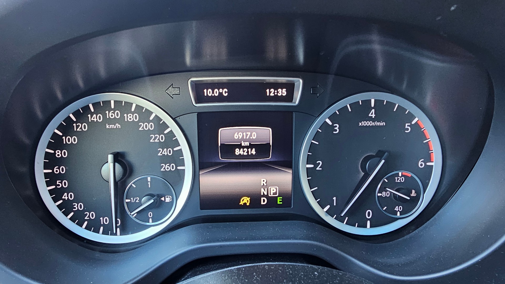 INFINITI Q30 2.2 Diesel Prem.Tech 4x4 Automat-image-12