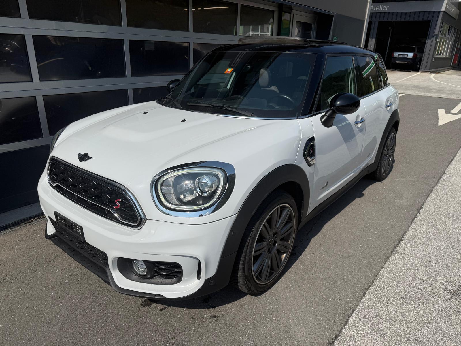 MINI Countryman Cooper S ALL4-showroom-element-1