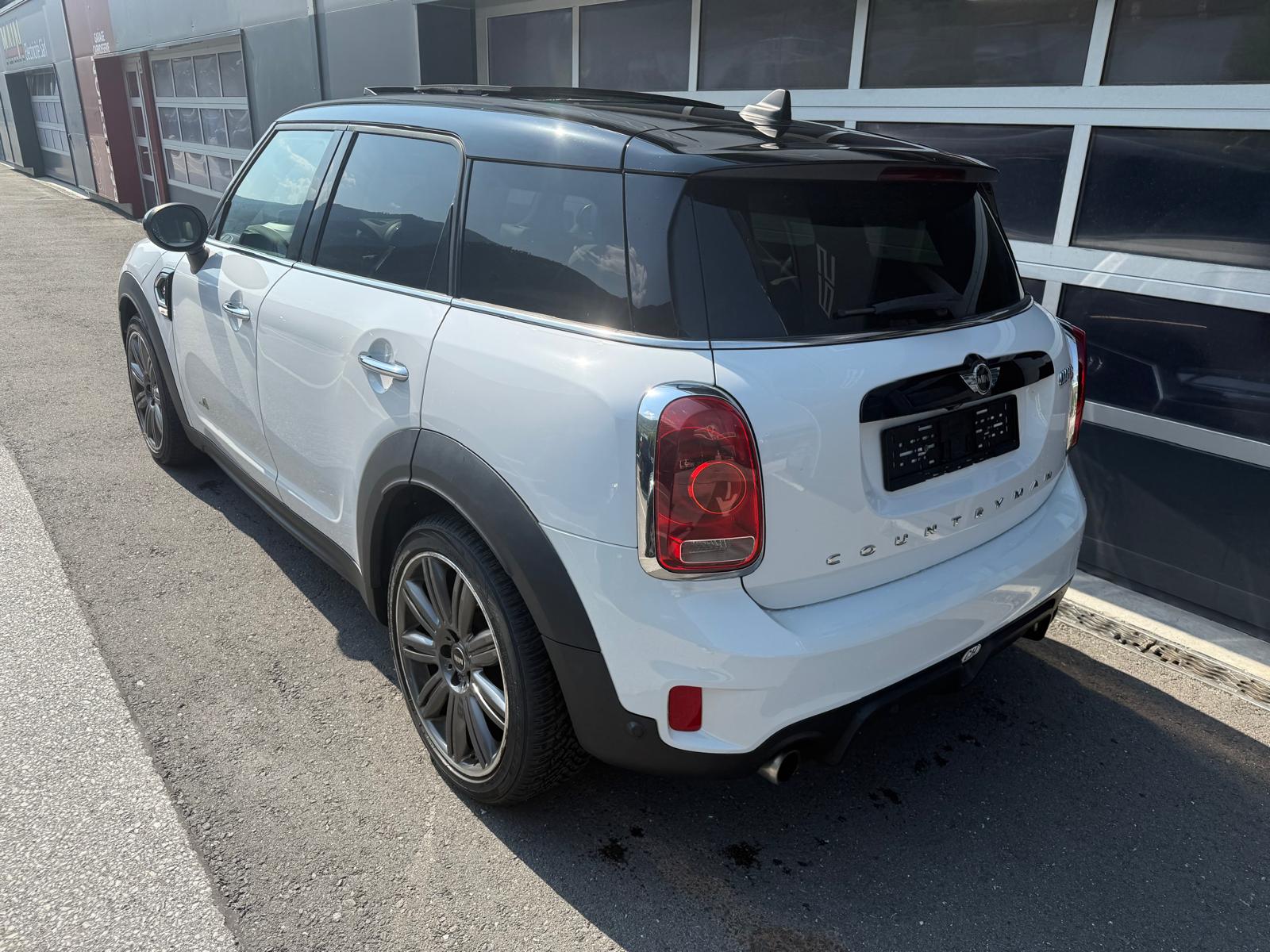 MINI Countryman Cooper S ALL4-showroom-element-3