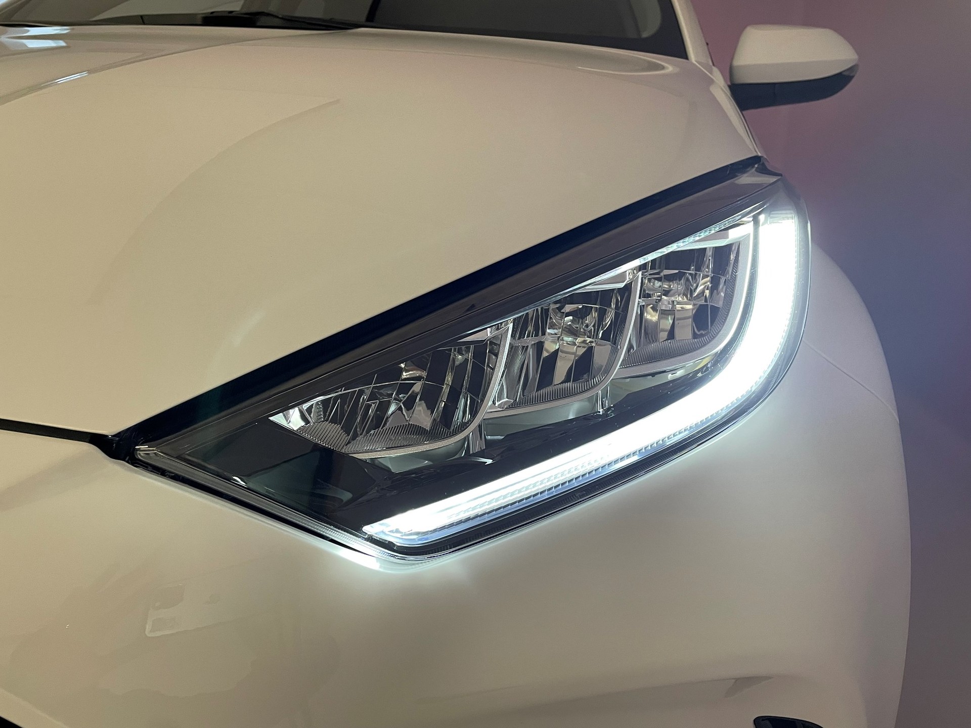 TOYOTA Yaris Hybrid 1.5 Trend-image-14