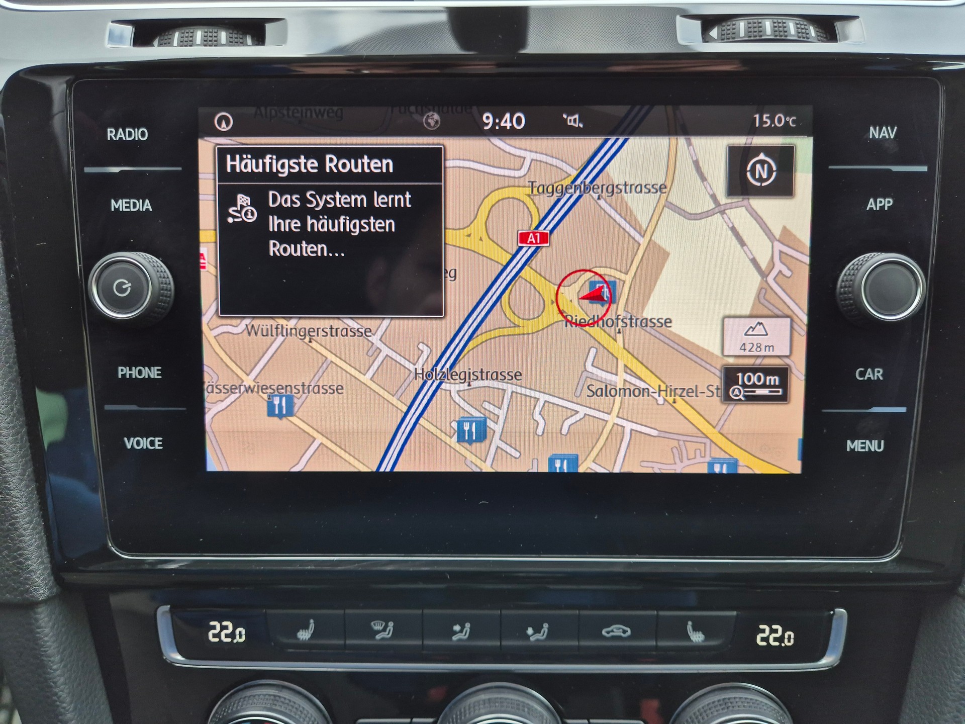 VW Golf 1.5 TSI EVO Highline-image-18