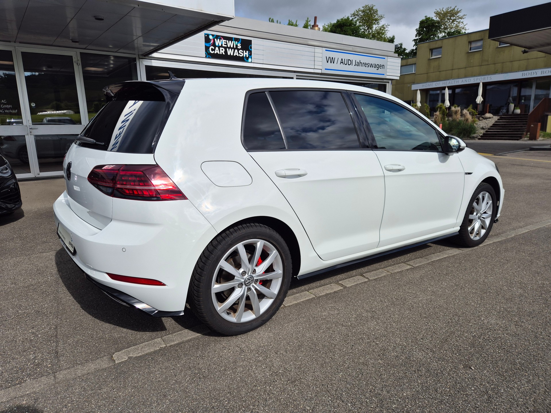 VW Golf 1.5 TSI EVO Highline-image-4