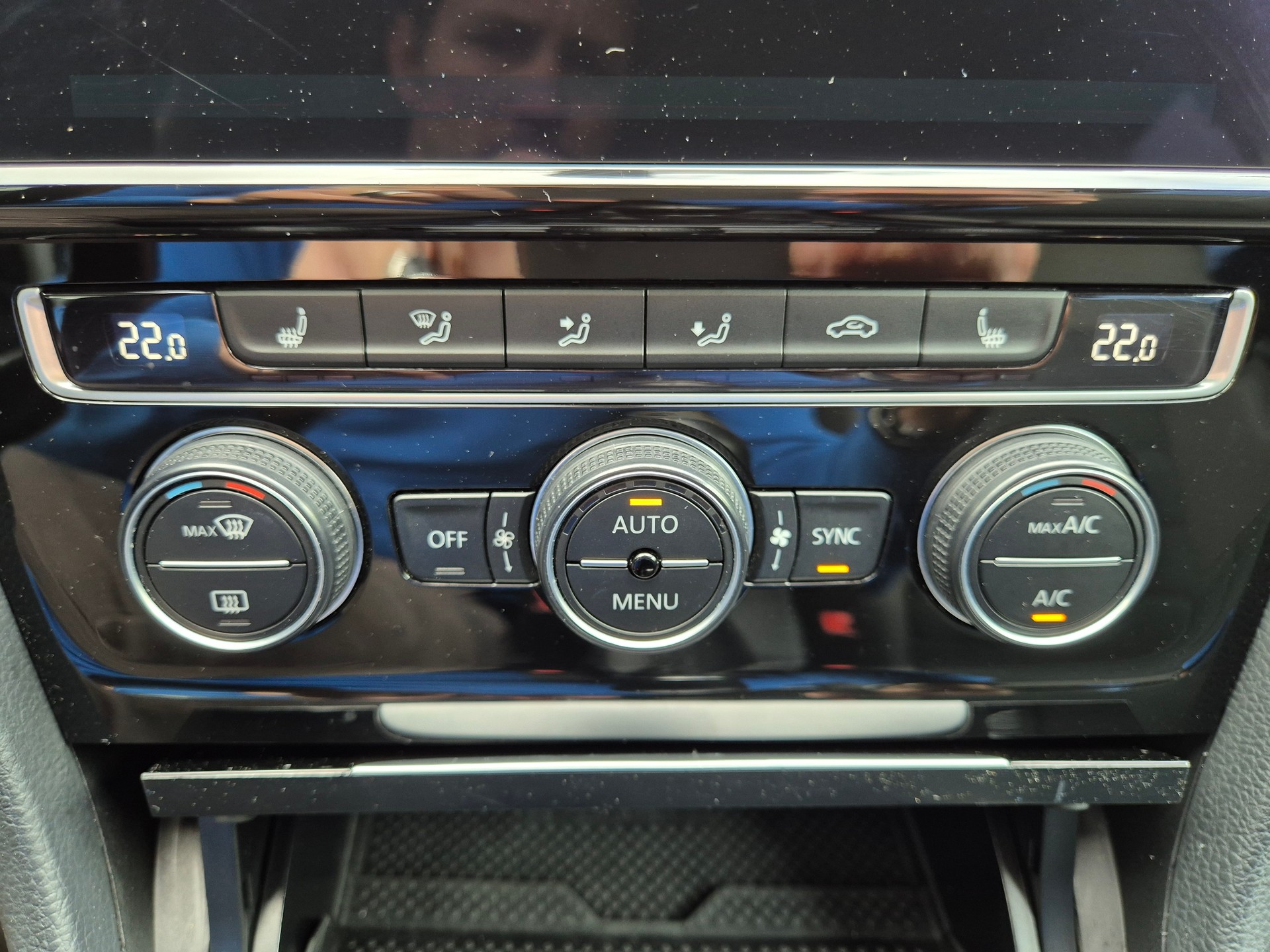 VW Golf 1.5 TSI EVO Highline-image-17
