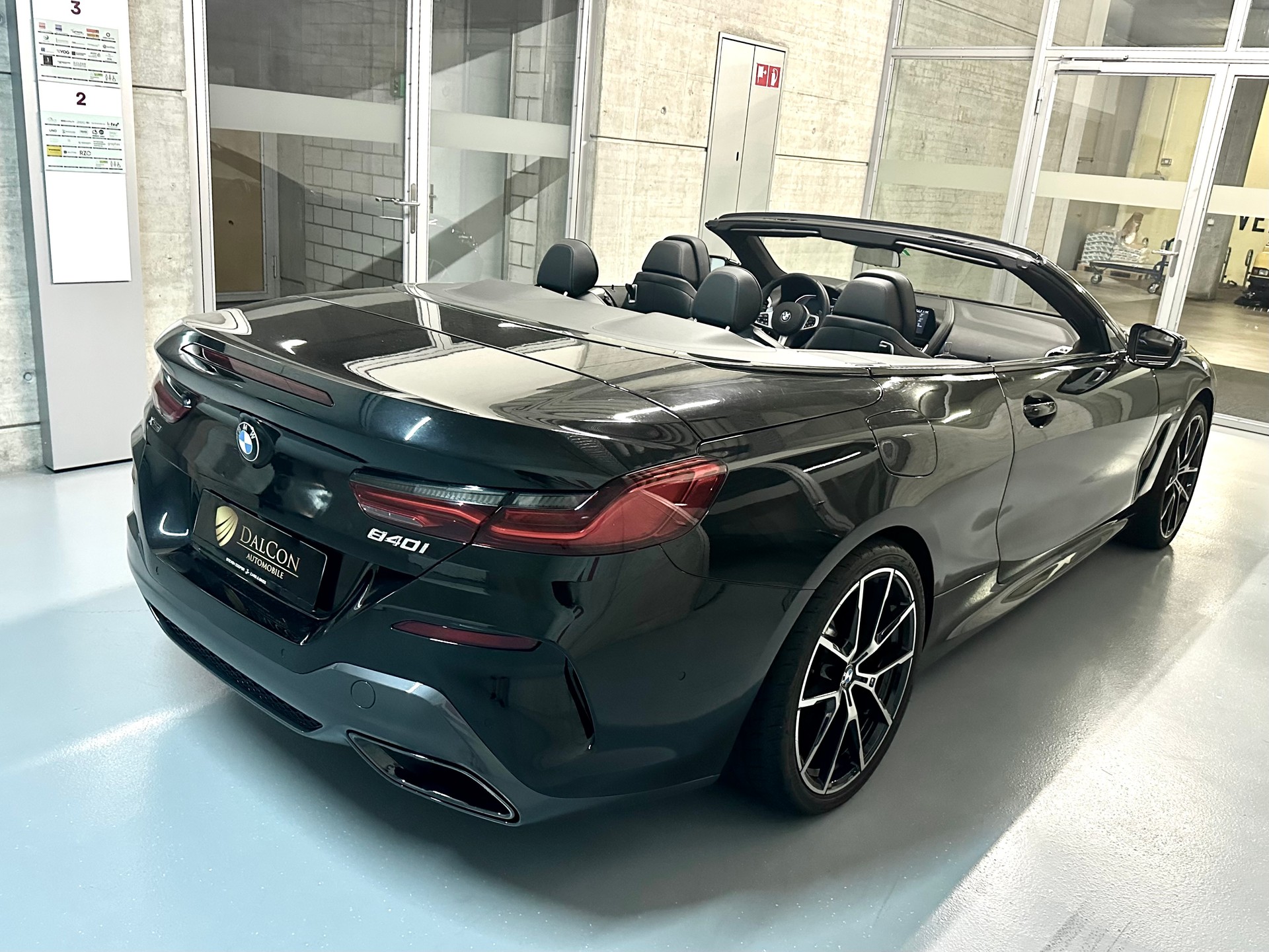 BMW 840i xDrive M Sport Steptronic-image-7